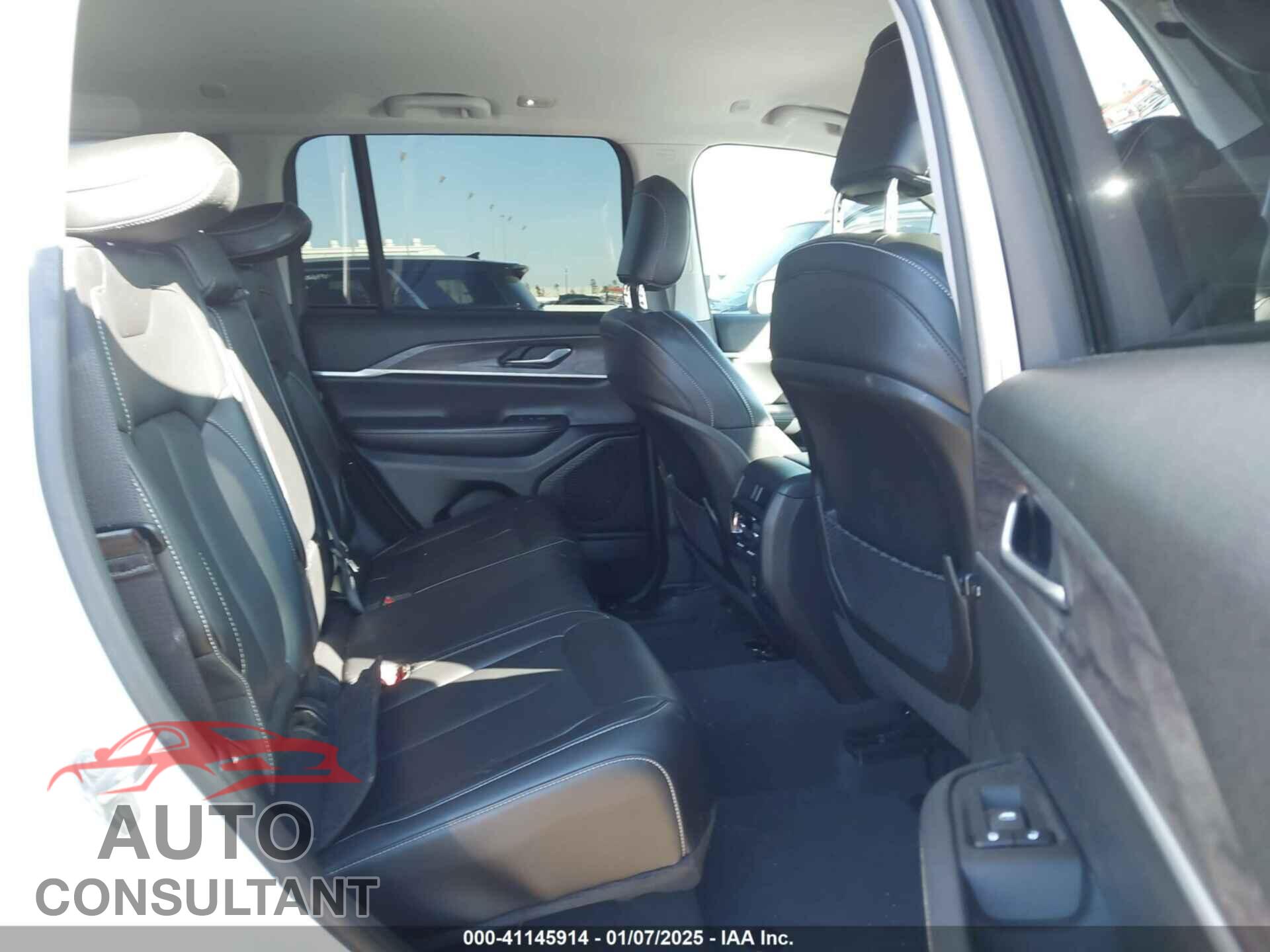 JEEP GRAND CHEROKEE 2023 - 1C4RJGBG2PC521012