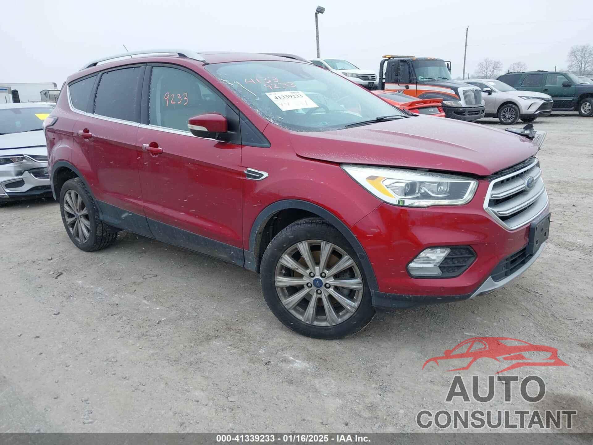 FORD ESCAPE 2017 - 1FMCU9JD8HUB51045