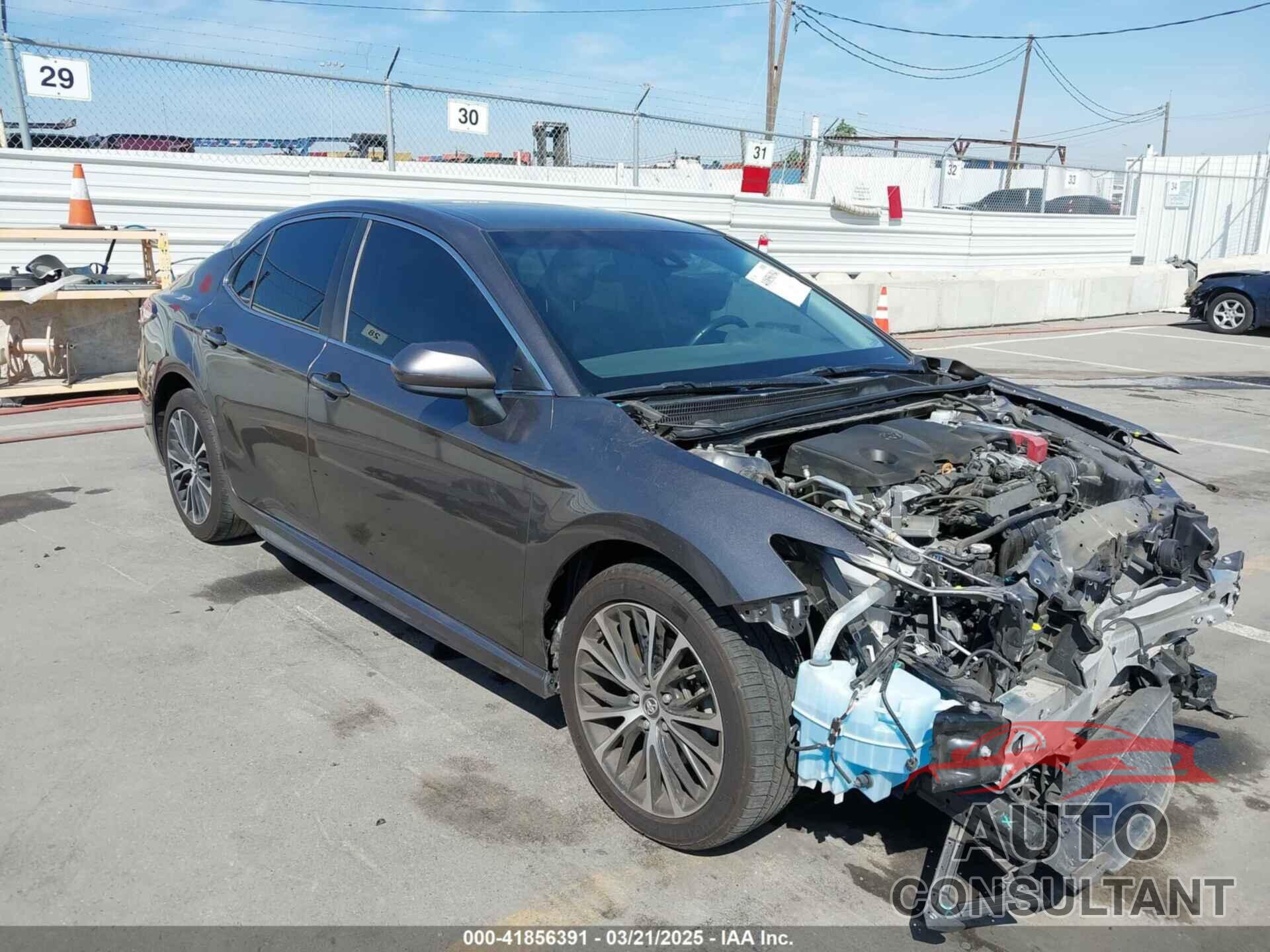 TOYOTA CAMRY 2019 - 4T1B11HK0KU271438