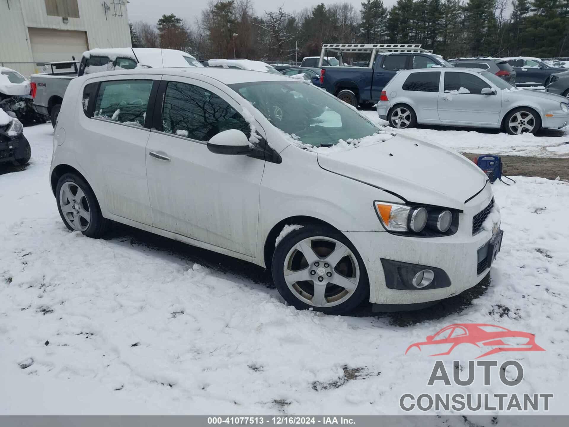 CHEVROLET SONIC 2015 - 1G1JE6SB9F4103371