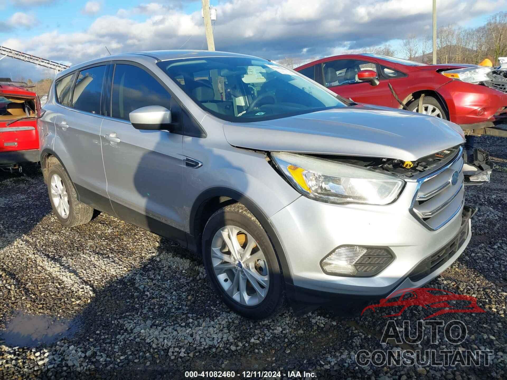 FORD ESCAPE 2017 - 1FMCU9GDXHUA59698