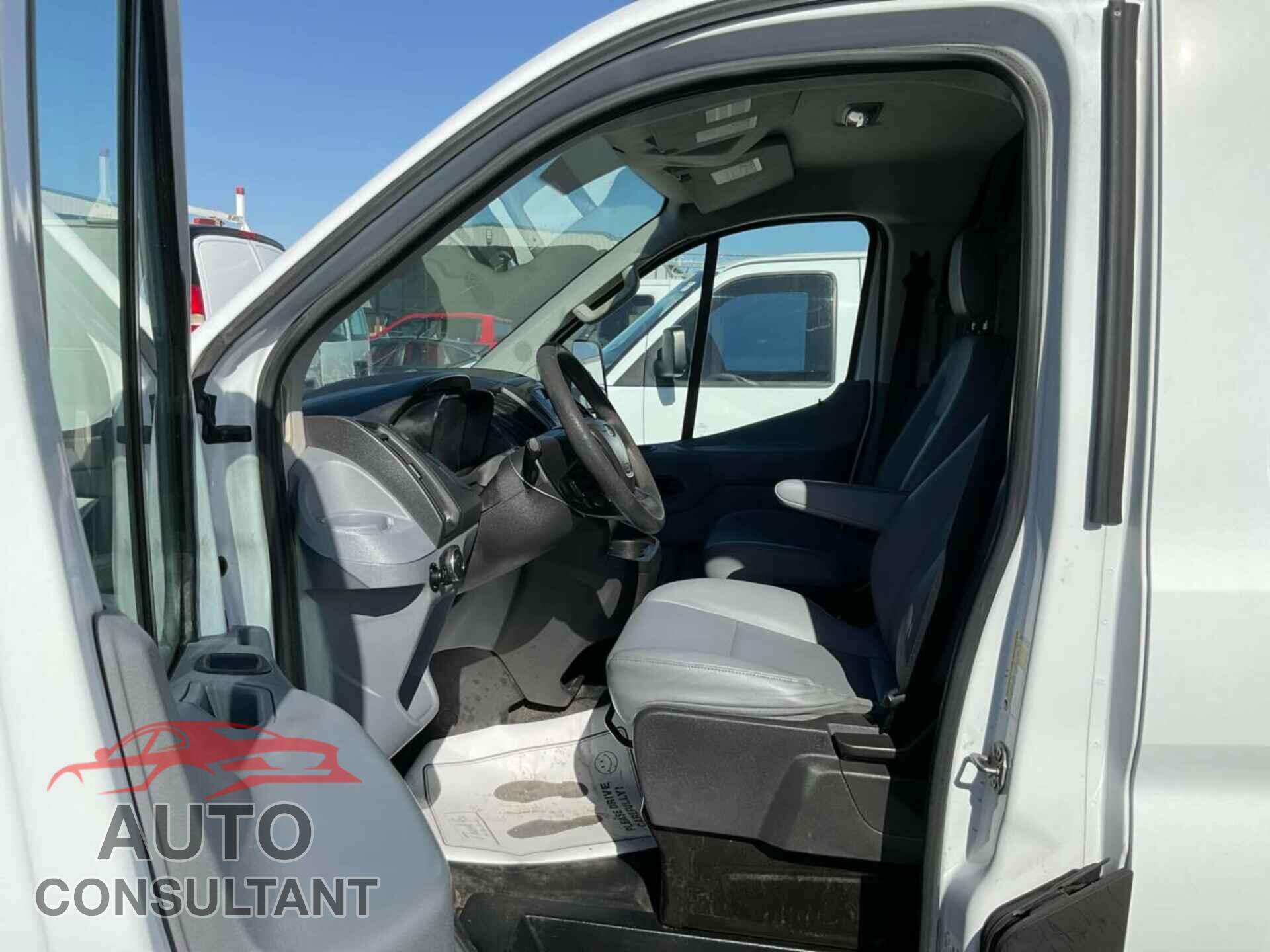 FORD TRANSIT 2015 - 1FTNR1ZM9FKB31108