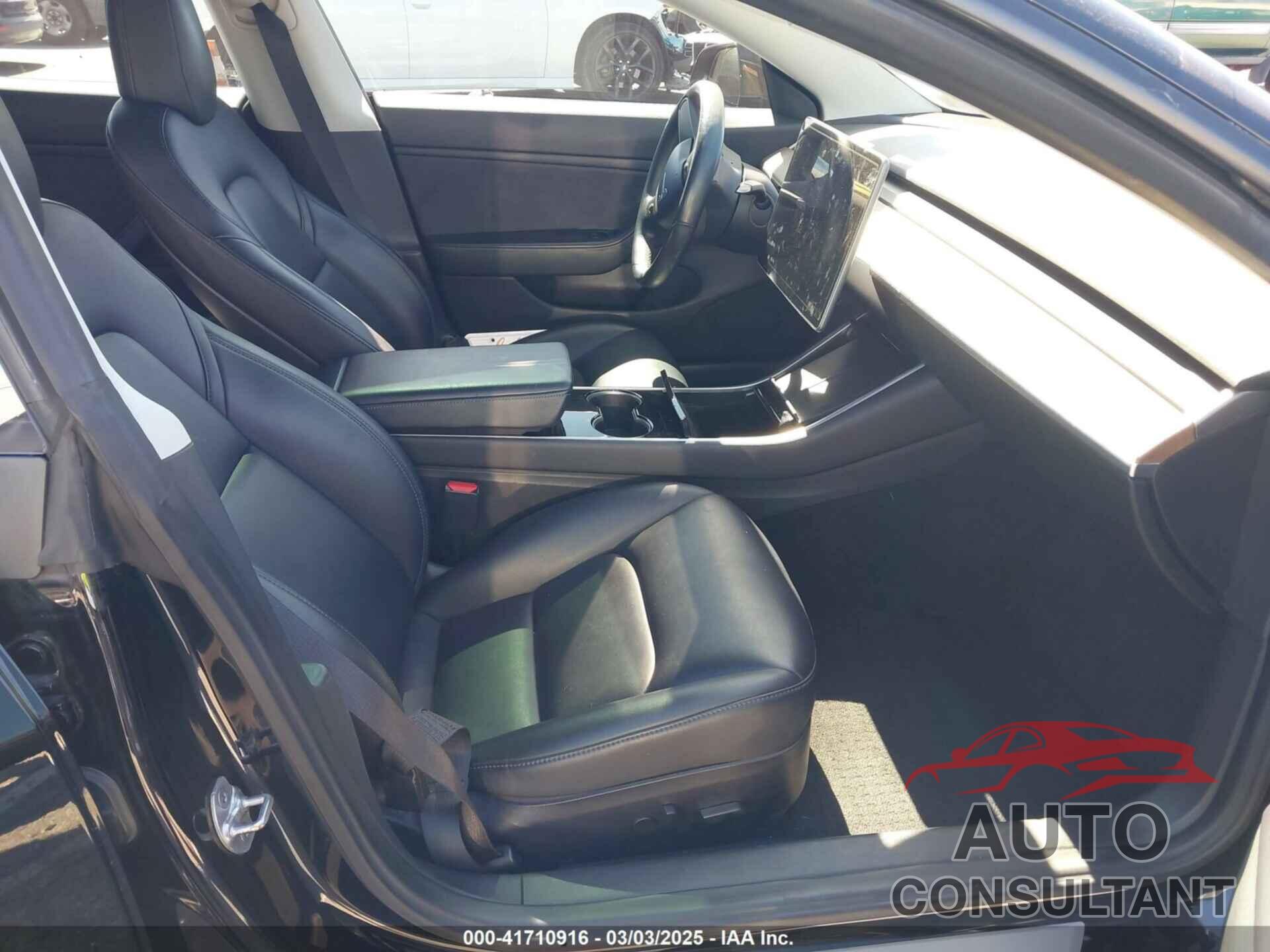 TESLA MODEL 3 2019 - 5YJ3E1EA5KF306816