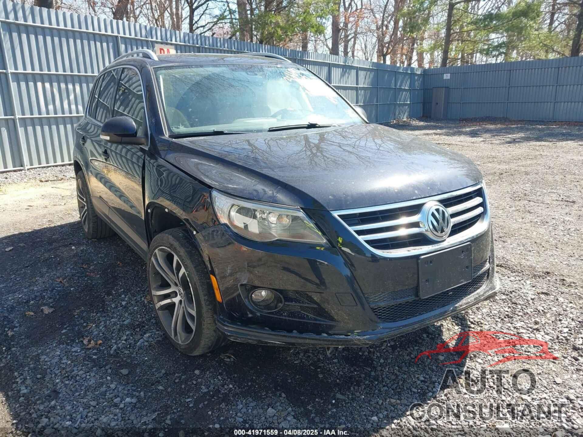 VOLKSWAGEN TIGUAN 2011 - WVGBV7AX7BW557398