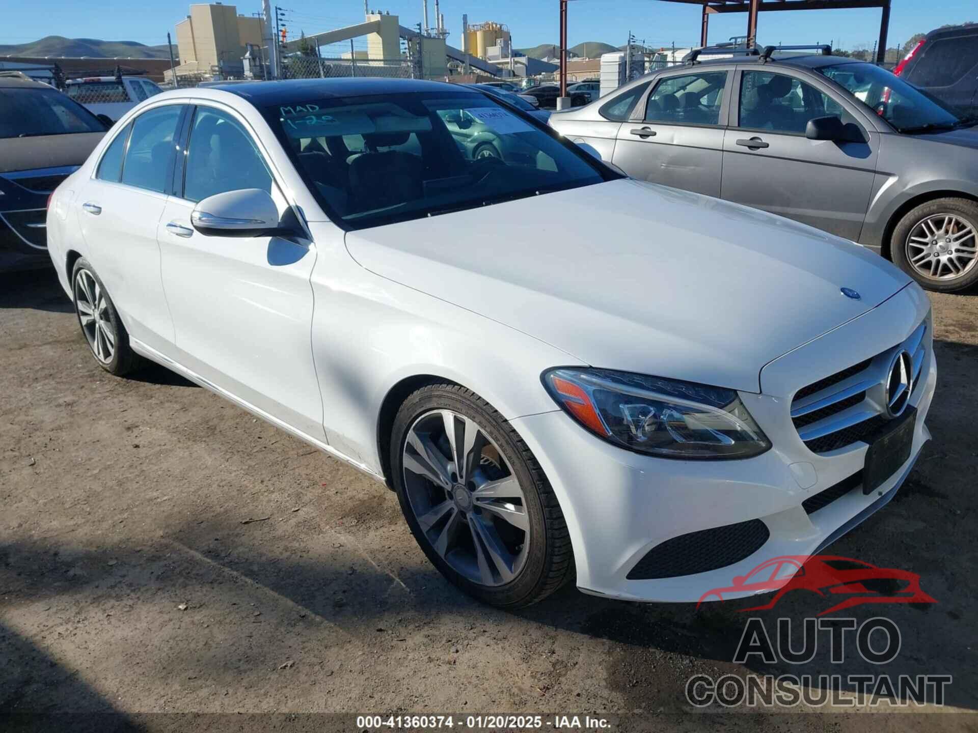 MERCEDES-BENZ C 300 2015 - 55SWF4JB1FU086668