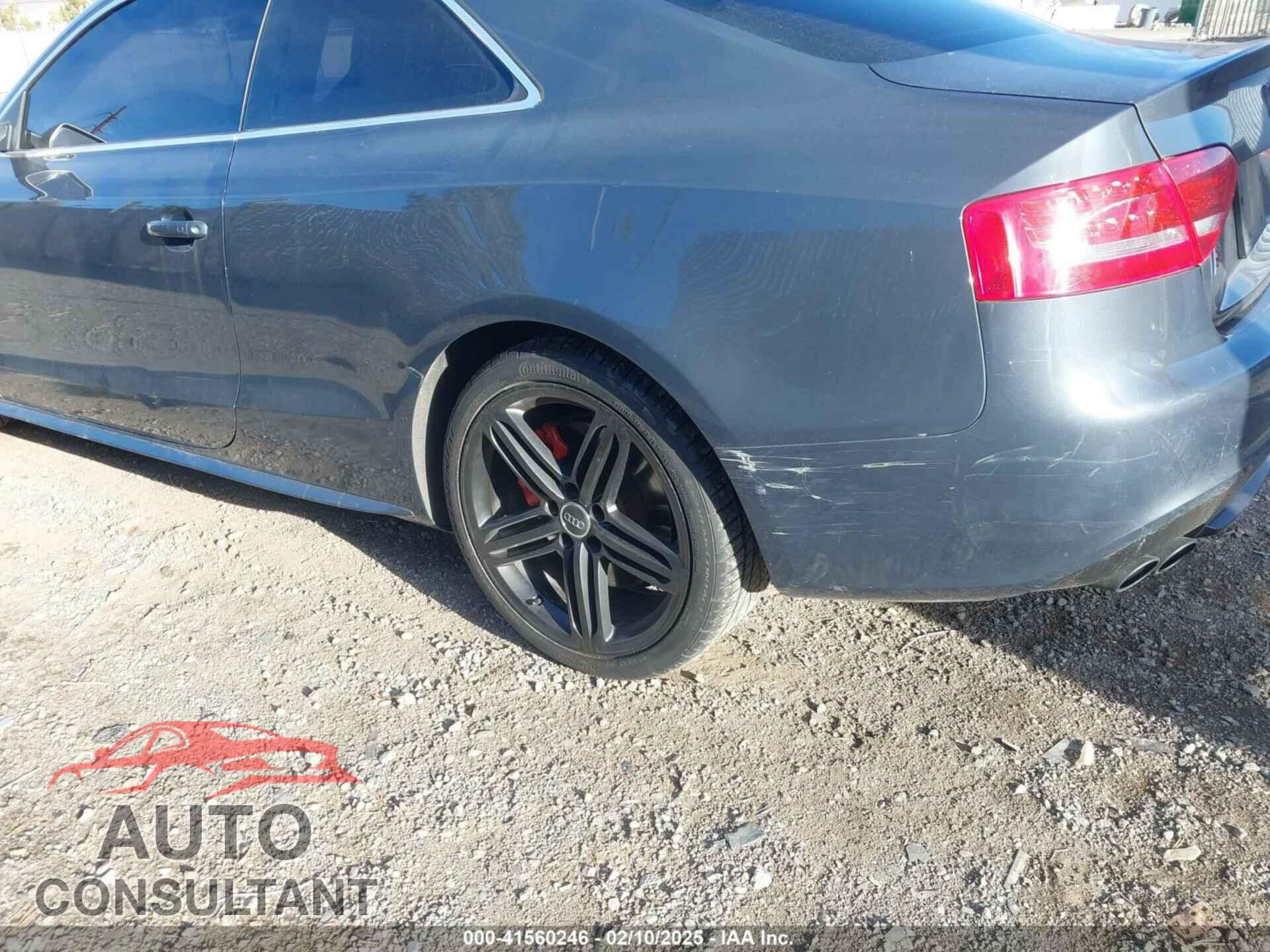AUDI S5 2010 - WAUCVAFR7AA054009