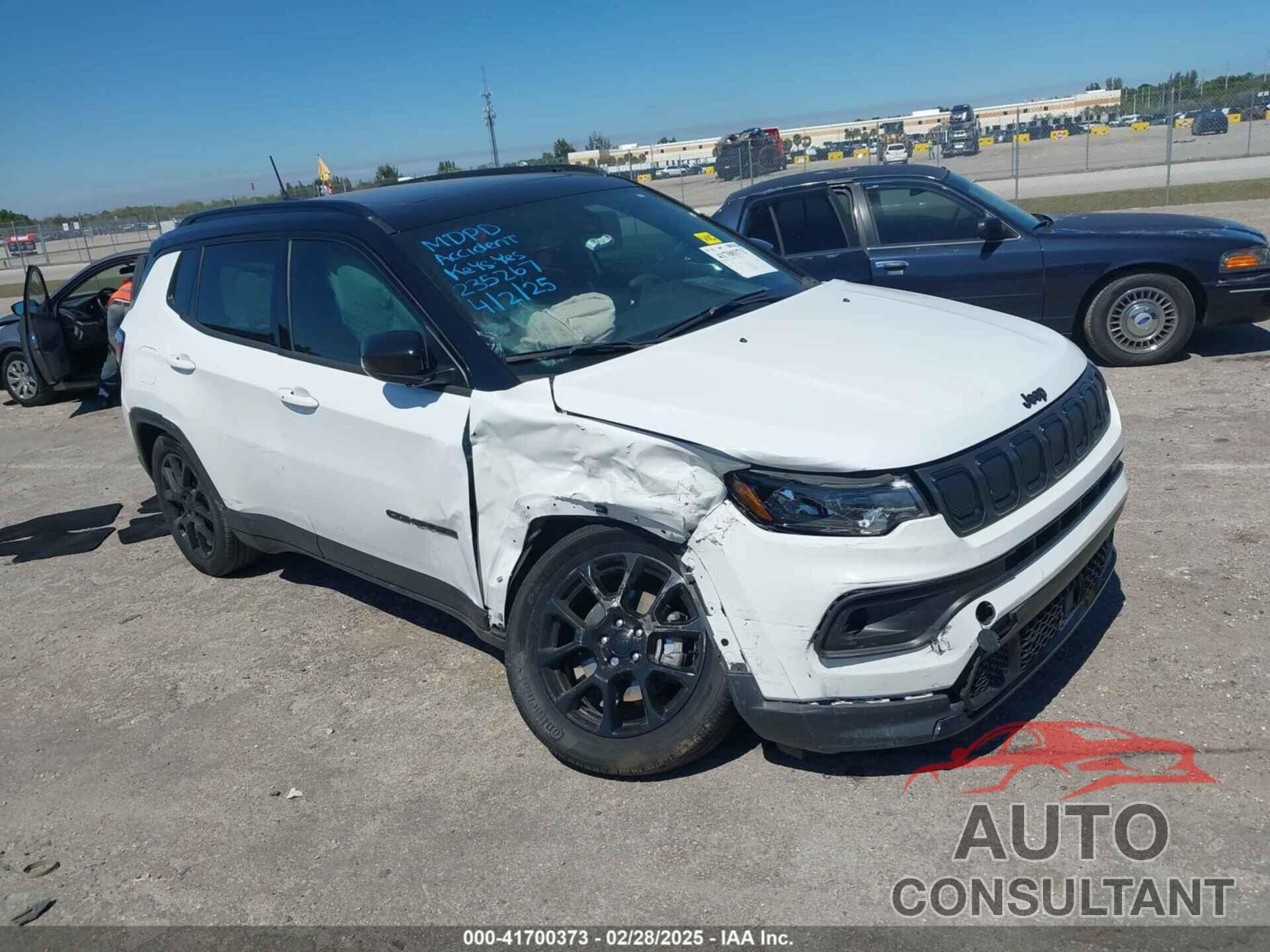 JEEP COMPASS 2022 - 3C4NJCBB0NT235267