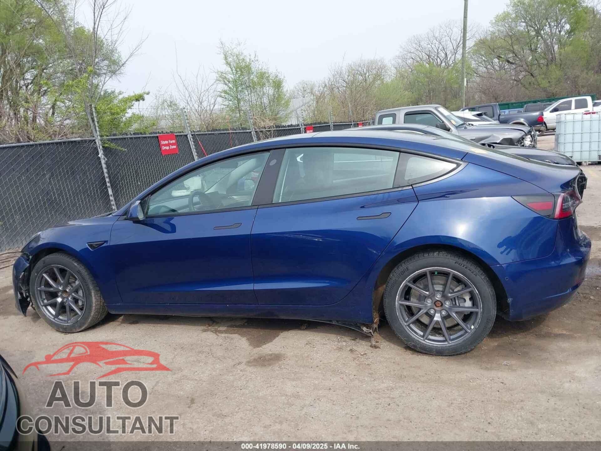 TESLA MODEL 3 2022 - 5YJ3E1EA9NF189357