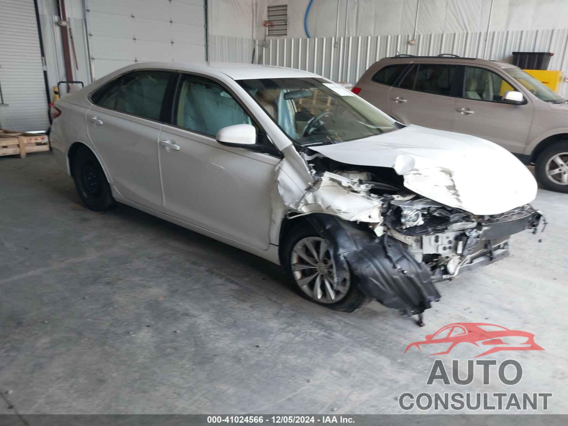 TOYOTA CAMRY 2016 - 4T4BF1FKXGR530843