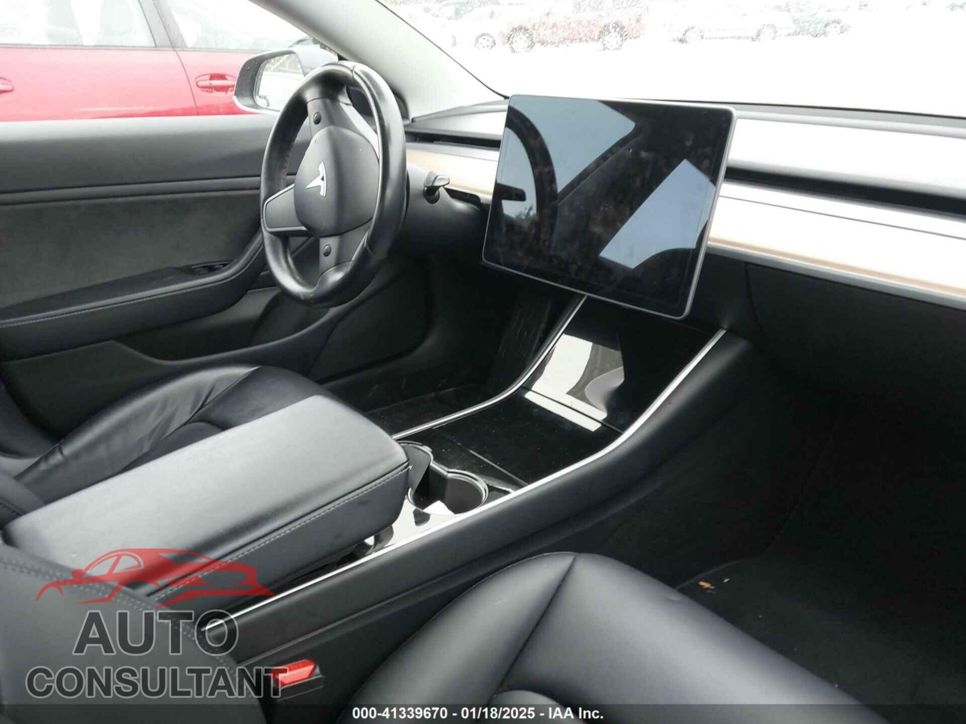 TESLA MODEL 3 2018 - 5YJ3E1EB9JF103869