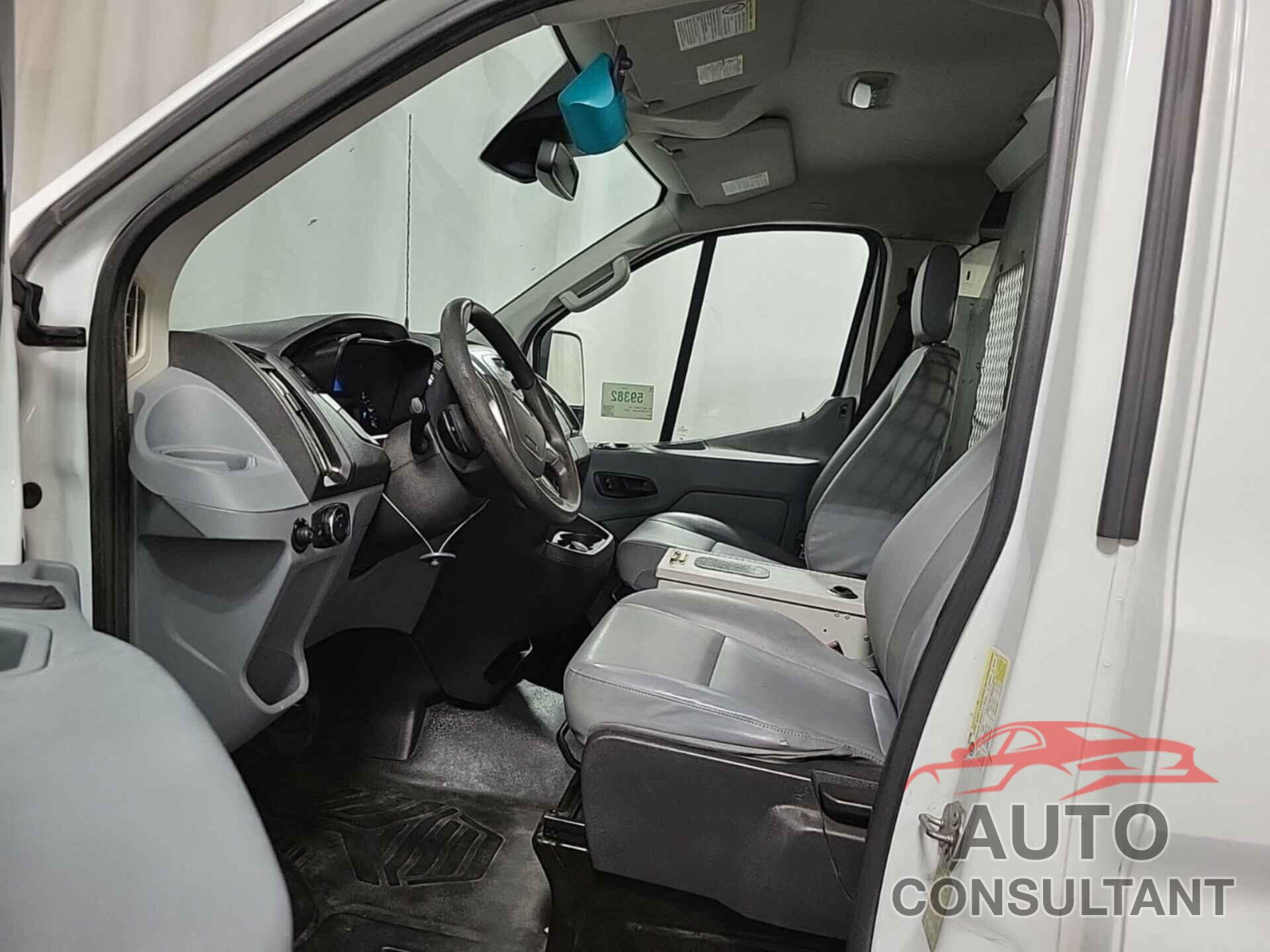 FORD TRANSIT-150 2017 - 1FTYE1YM9HKA82506
