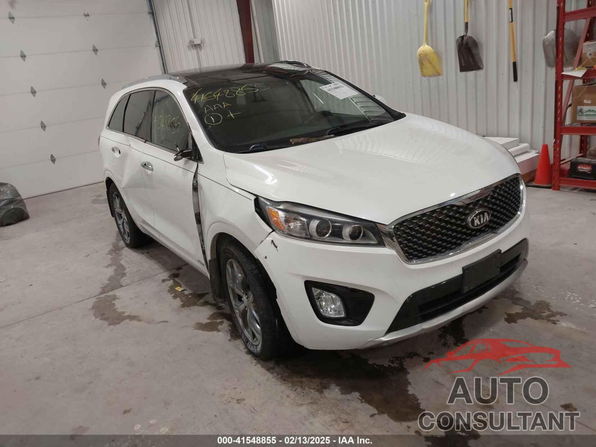 KIA SORENTO 2018 - 5XYPKDA58JG414522