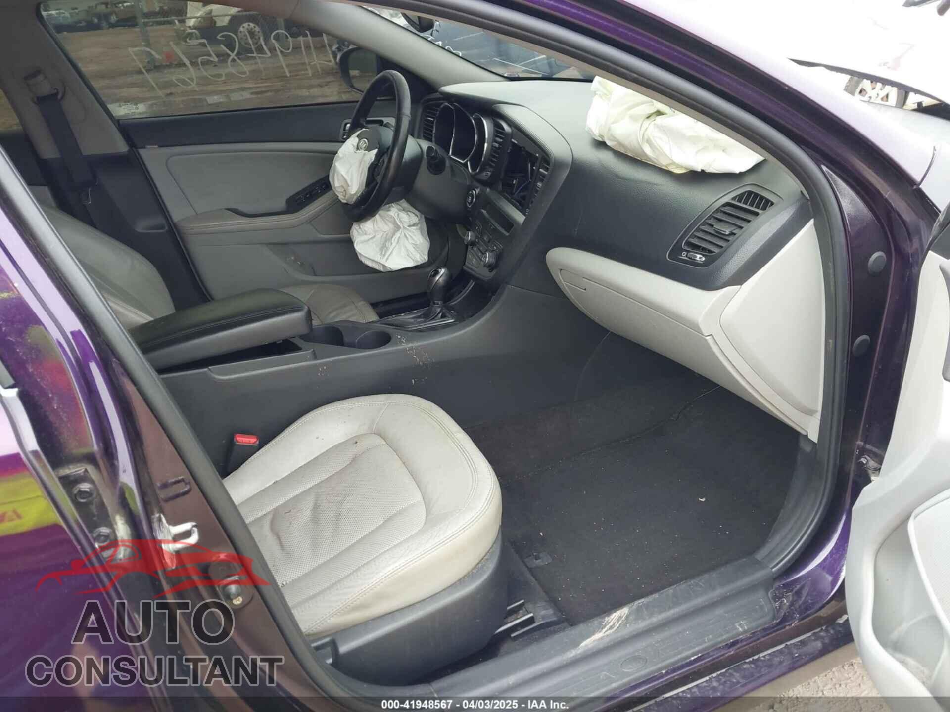 KIA OPTIMA 2011 - KNAGN4A76B5077655