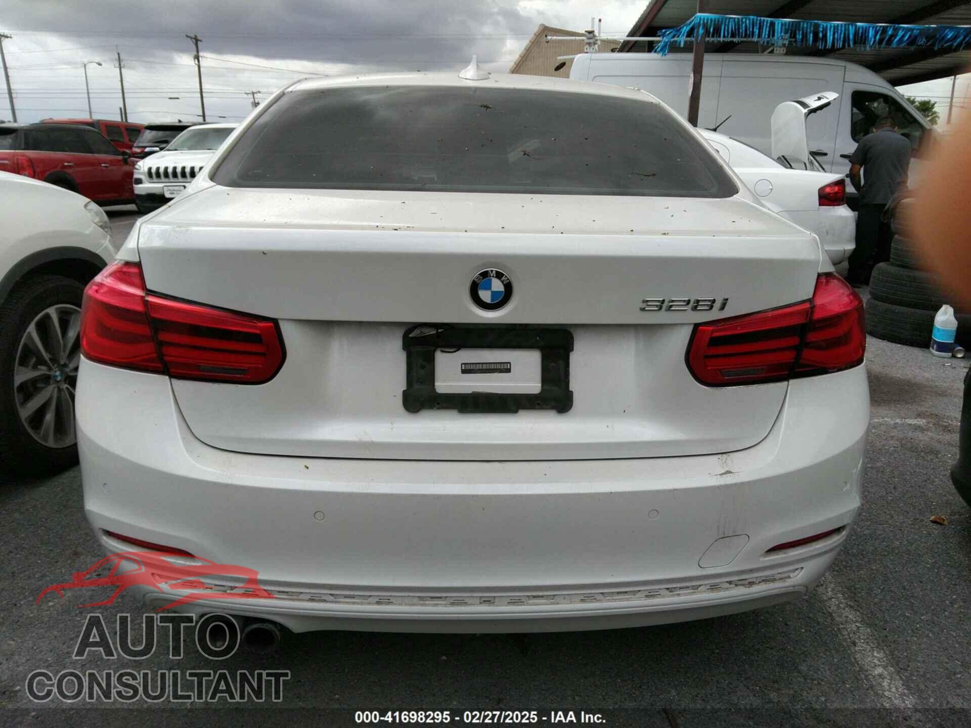 BMW 328I 2016 - WBA8E9G5XGNU28016