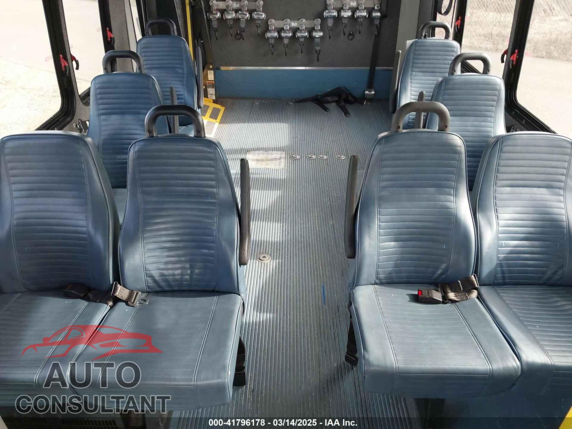 FORD E-450 CUTAWAY 2019 - 1FDFE4FS9KDC59671
