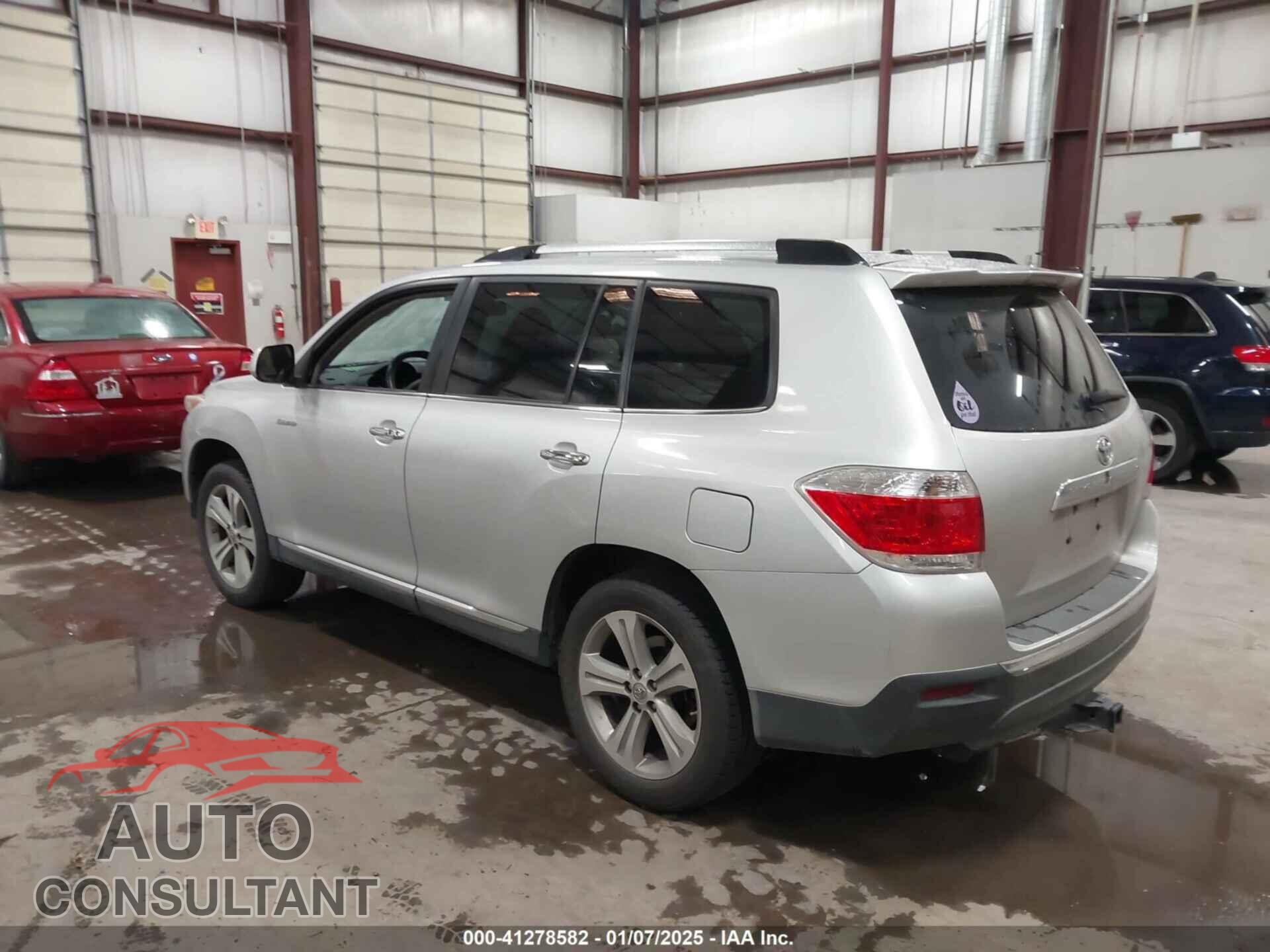 TOYOTA HIGHLANDER 2013 - 5TDYK3EH8DS112917