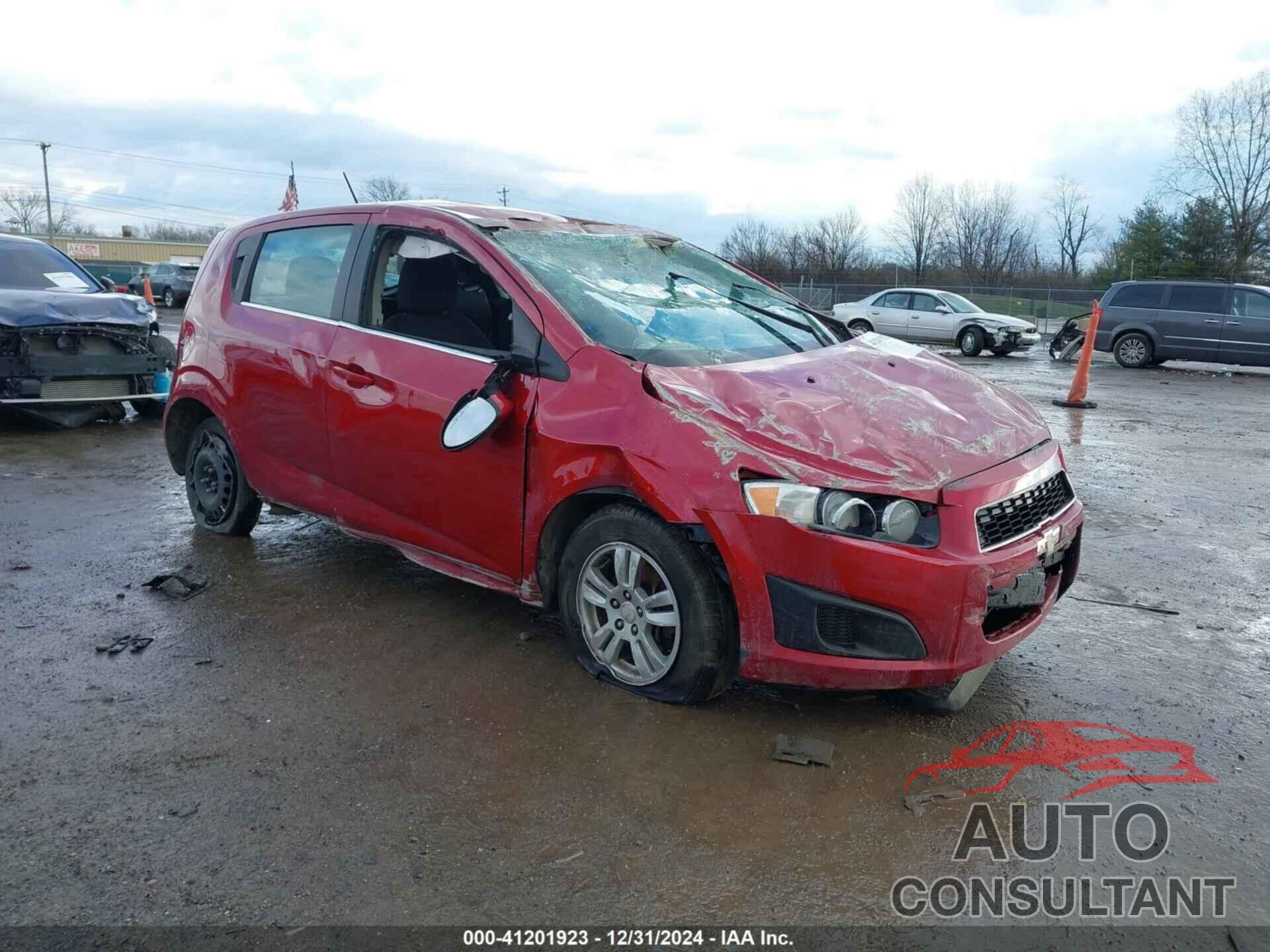 CHEVROLET SONIC 2016 - 1G1JC6SG2G4123027