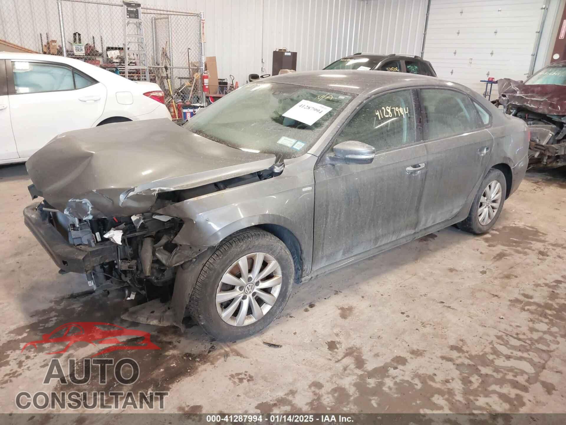 VOLKSWAGEN PASSAT 2014 - 1VWAT7A39EC117141