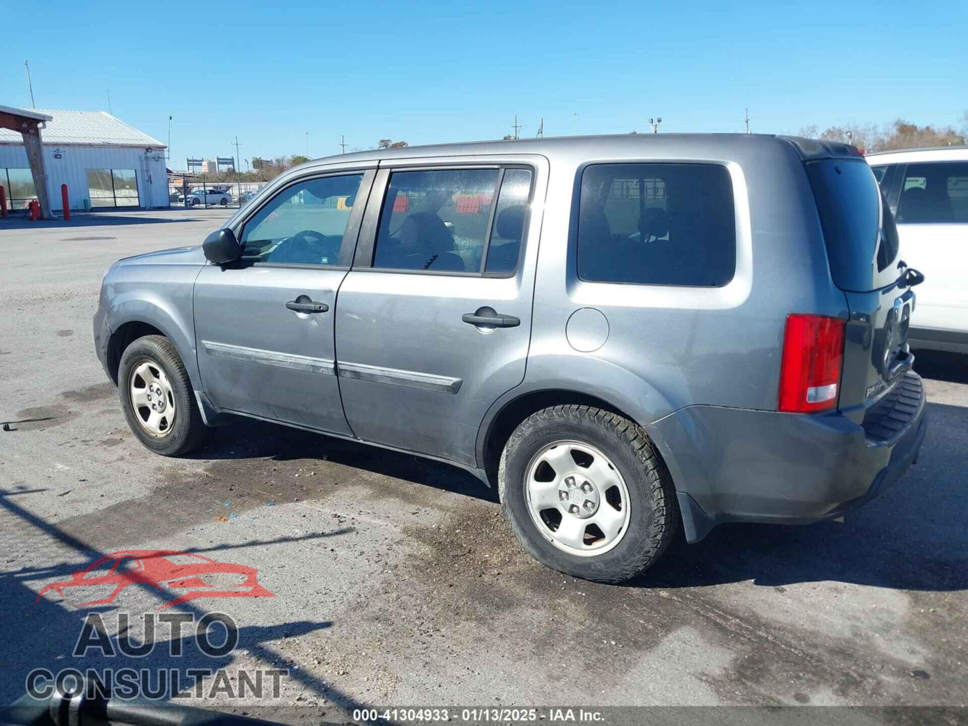 HONDA PILOT 2011 - 5FNYF3H24BB022435