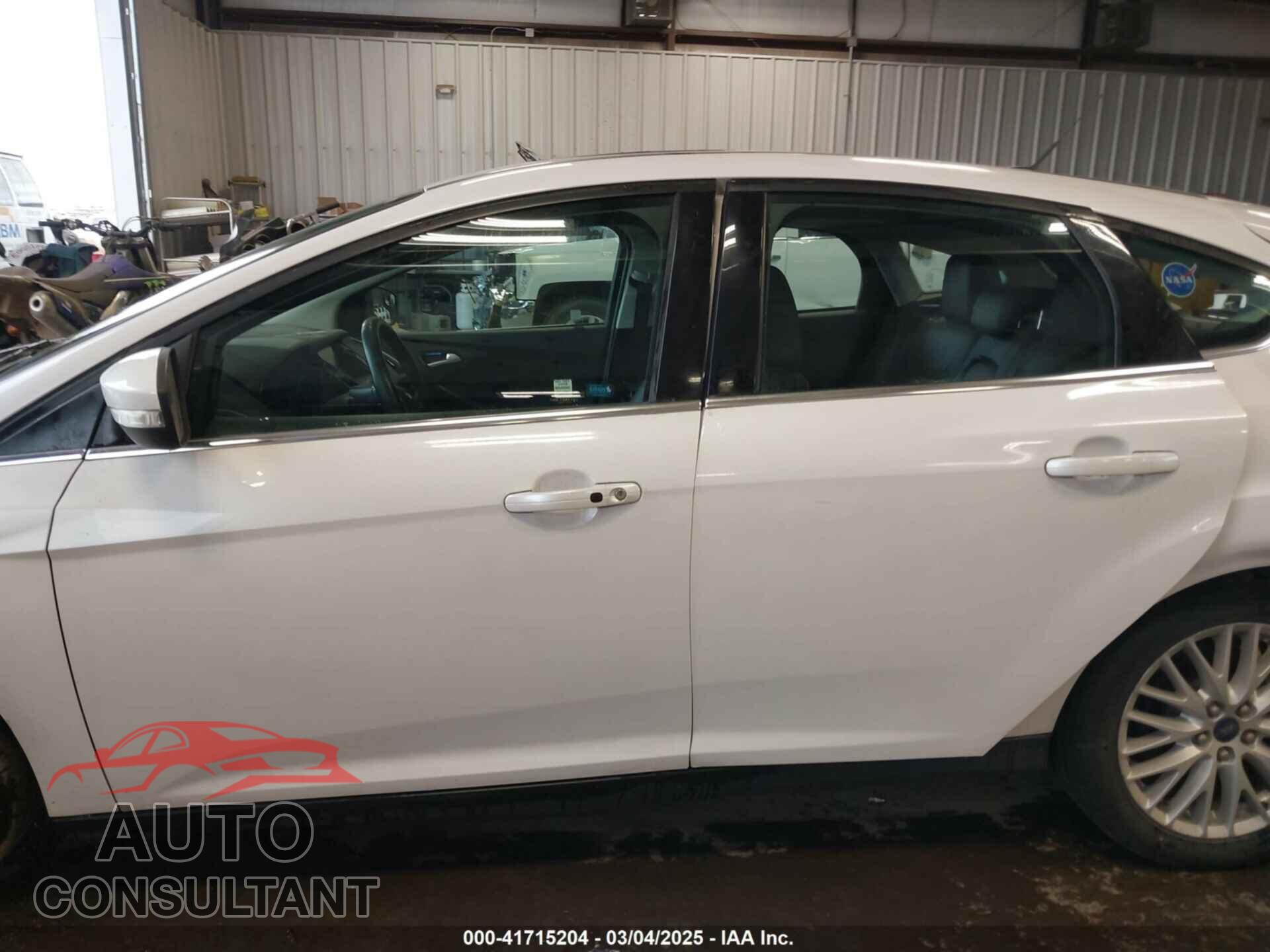 FORD FOCUS 2014 - 1FADP3N20EL199751