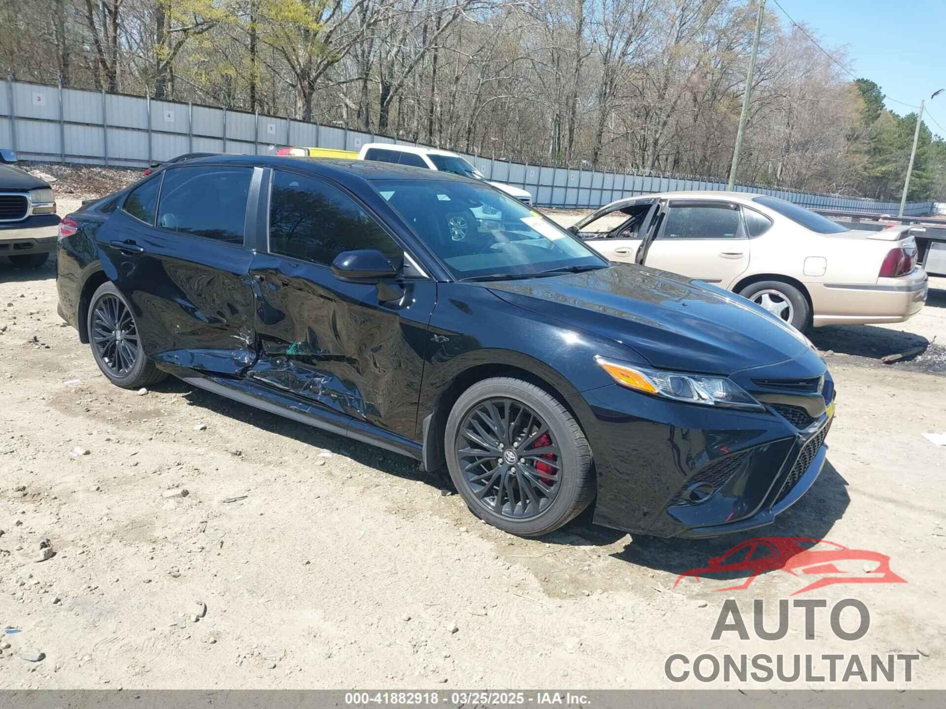 TOYOTA CAMRY 2020 - 4T1G11AK3LU351012
