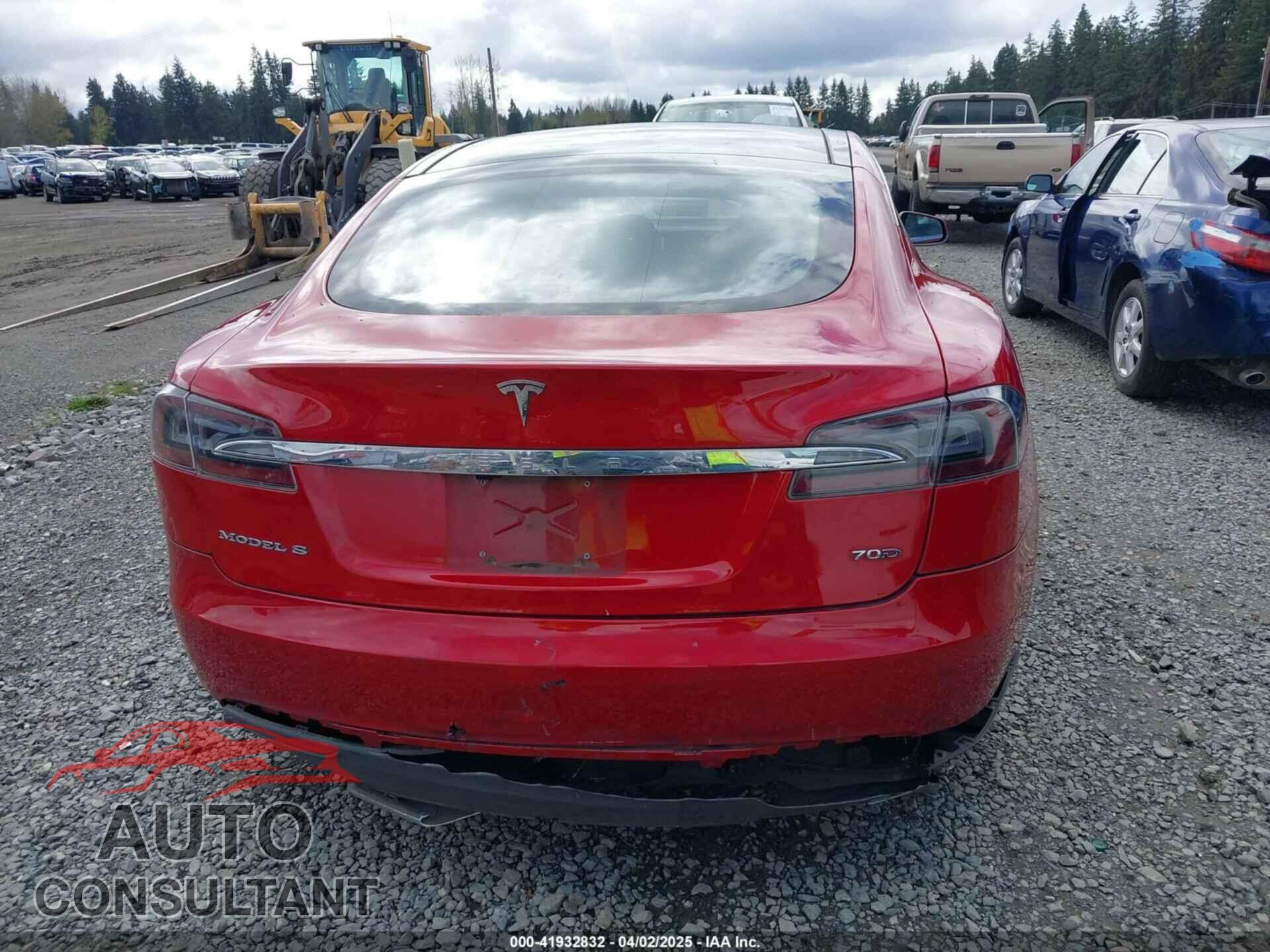 TESLA MODEL S 2015 - 5YJSA1S29FF090513