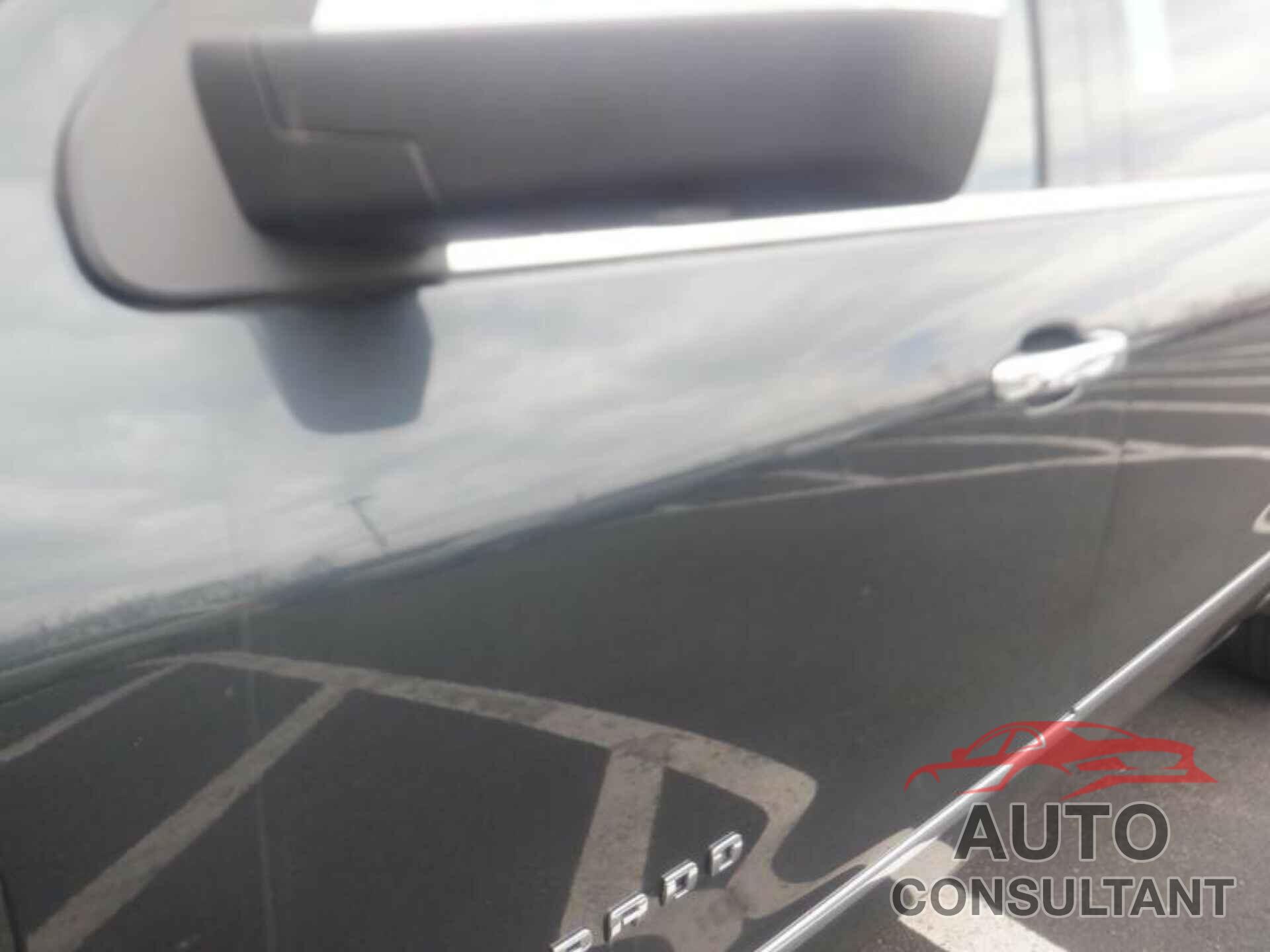 CHEVROLET SILVERADO 2018 - 3GCUKSEJ7JG224176