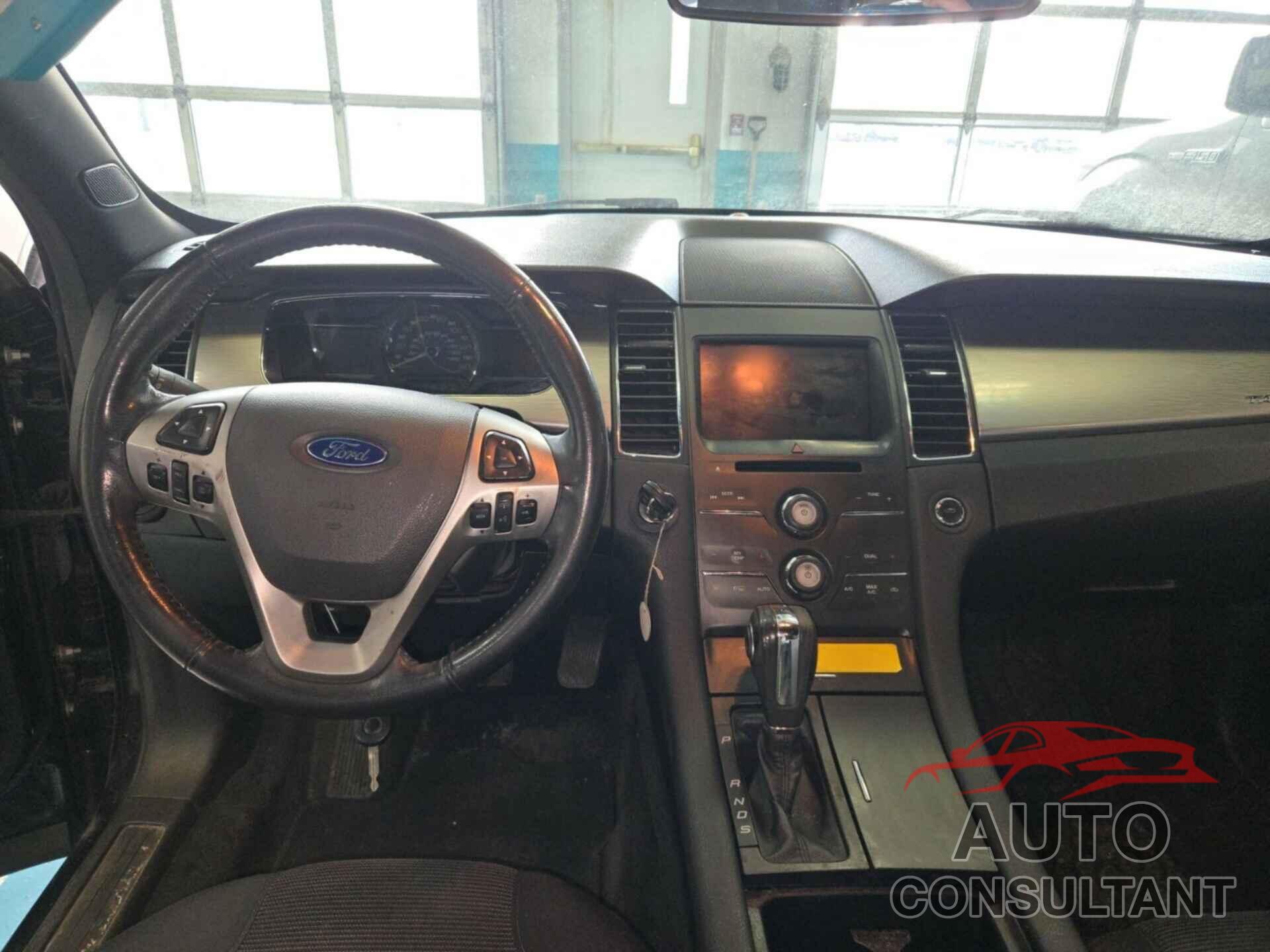 FORD TAURUS 2013 - 1FAHP2E80DG109151