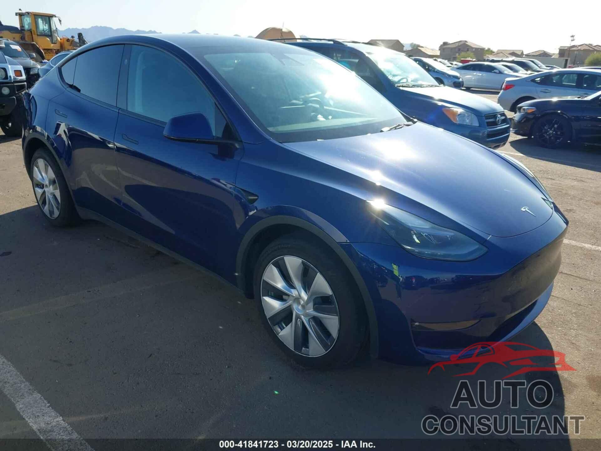 TESLA MODEL Y 2023 - 7SAYGDEE5PF897583
