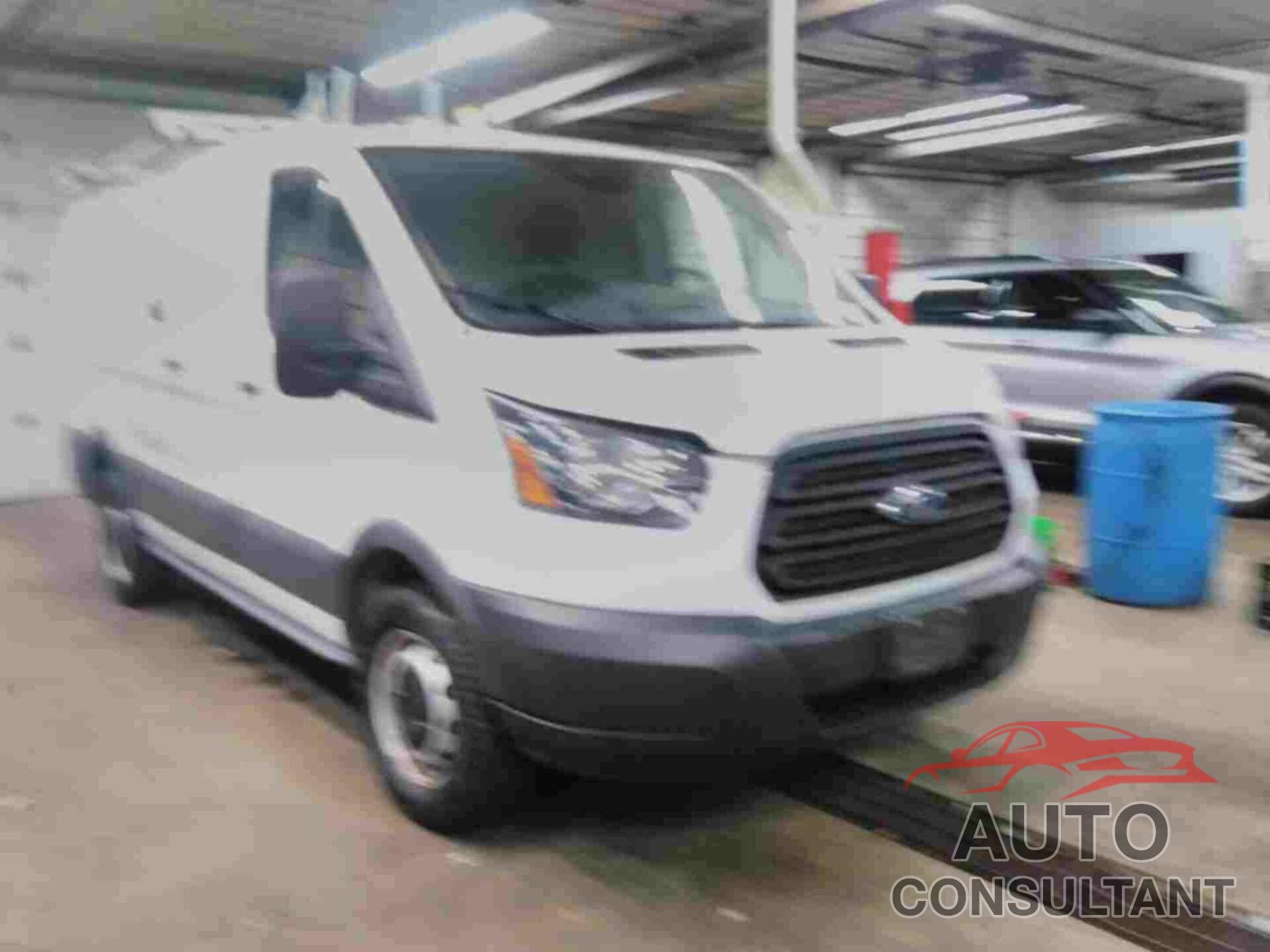 FORD TRANSIT-250 2015 - 1FTNR1ZM8FKA55221