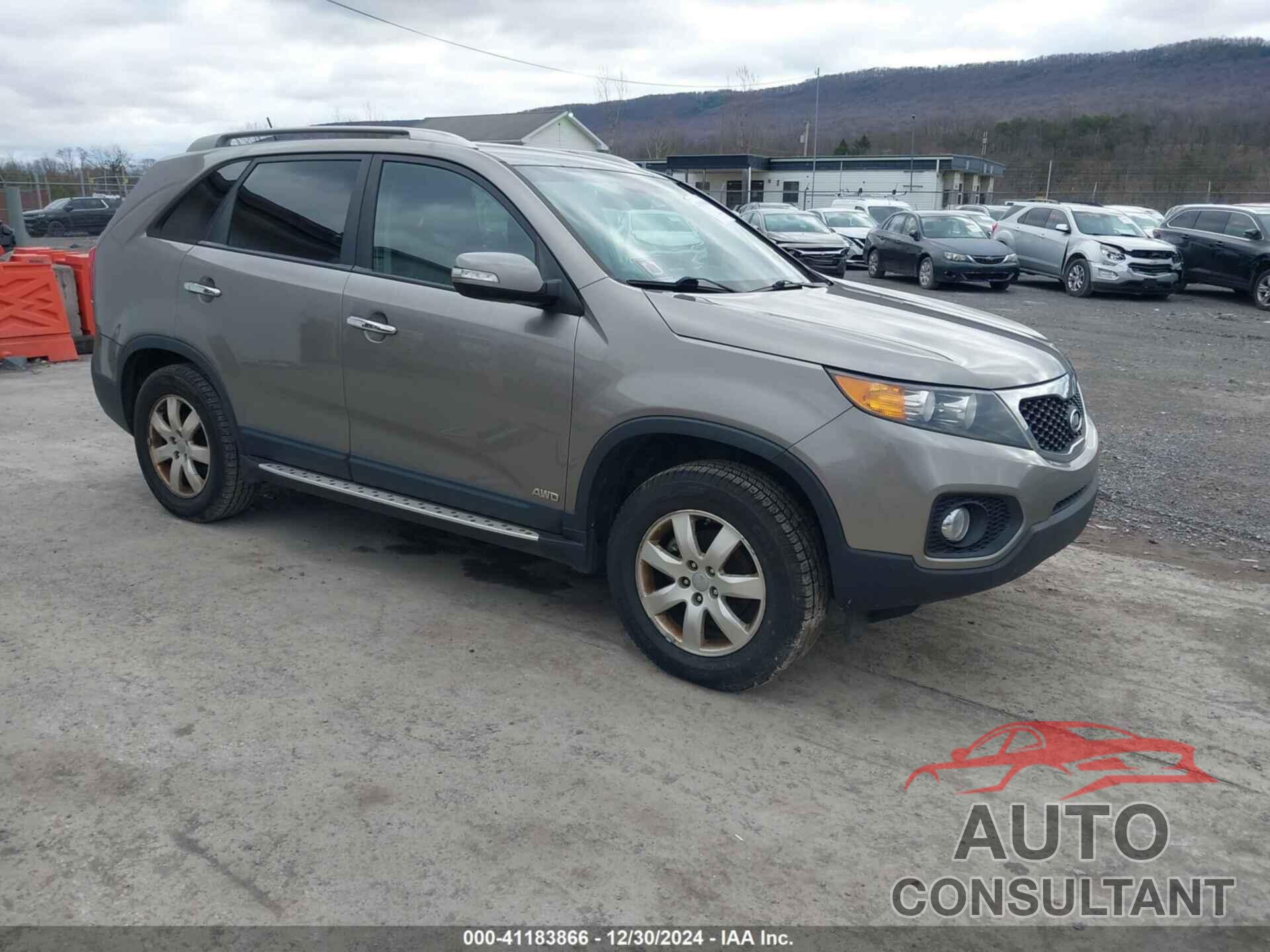 KIA SORENTO 2013 - 5XYKTCA61DG349298