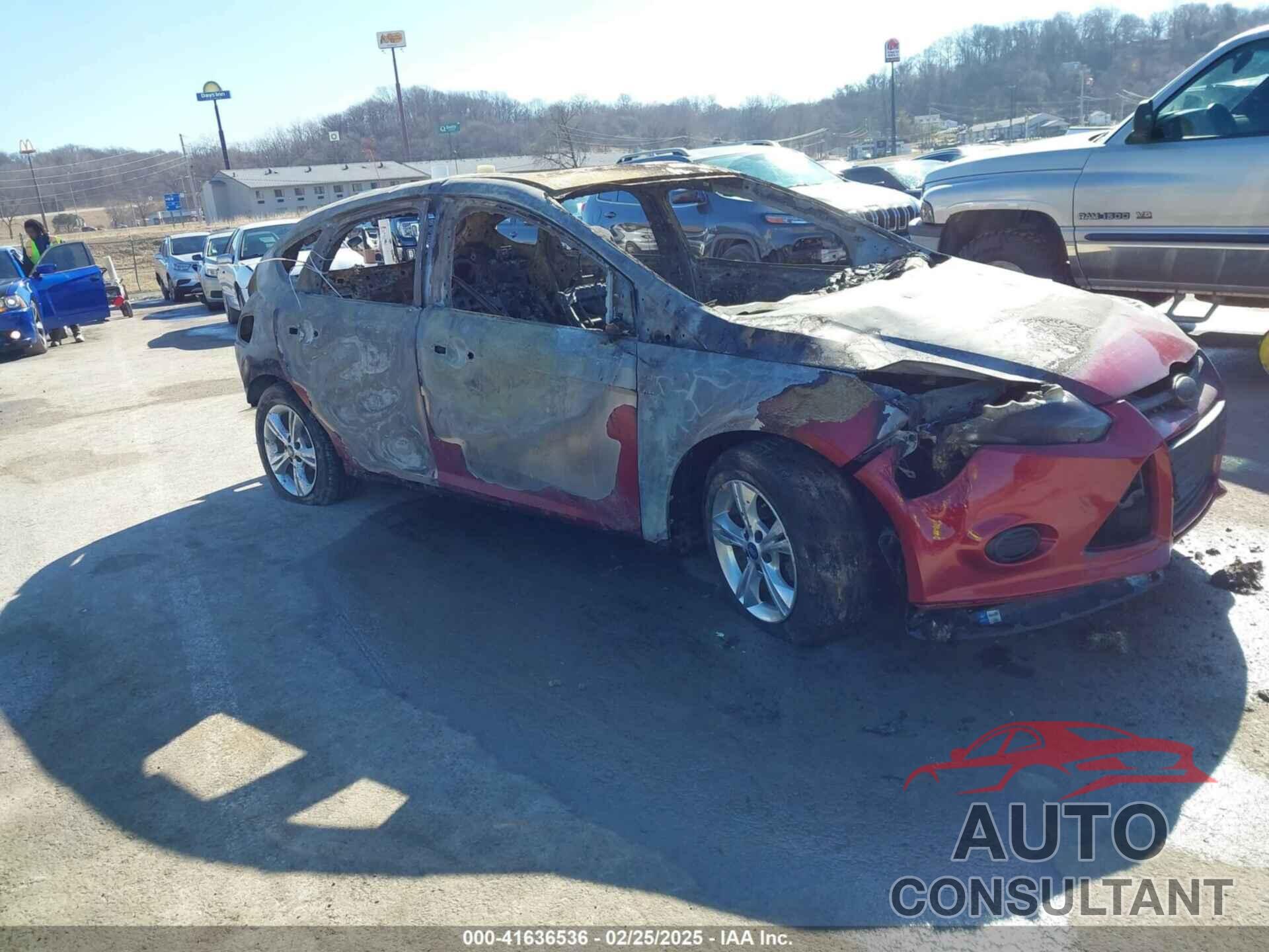 FORD FOCUS 2013 - 1FADP3K28DL234412
