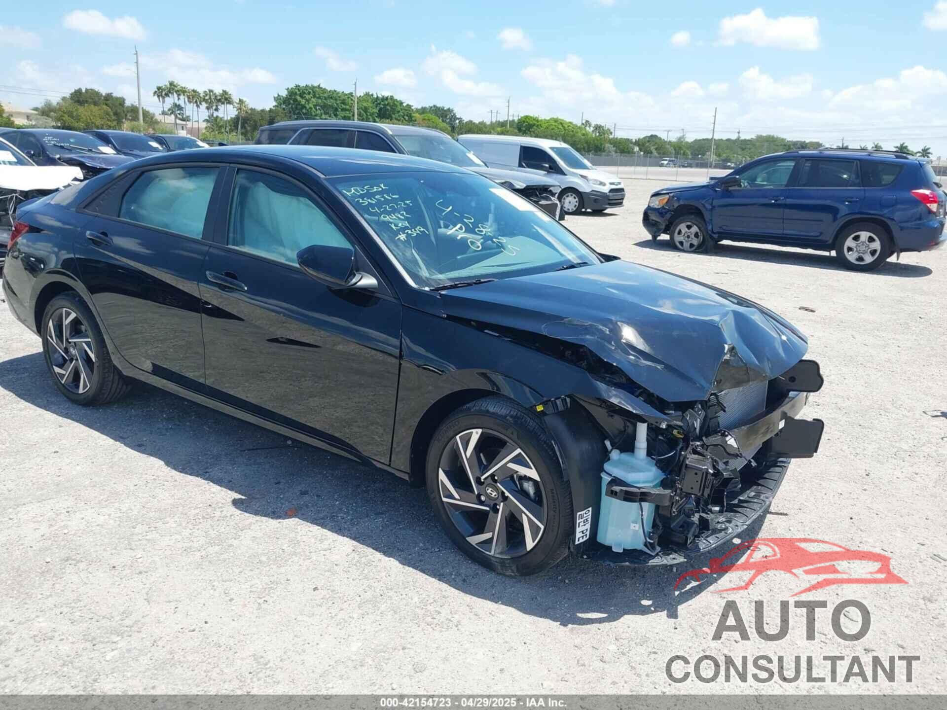 HYUNDAI ELANTRA 2025 - KMHLM4DGXSU949482