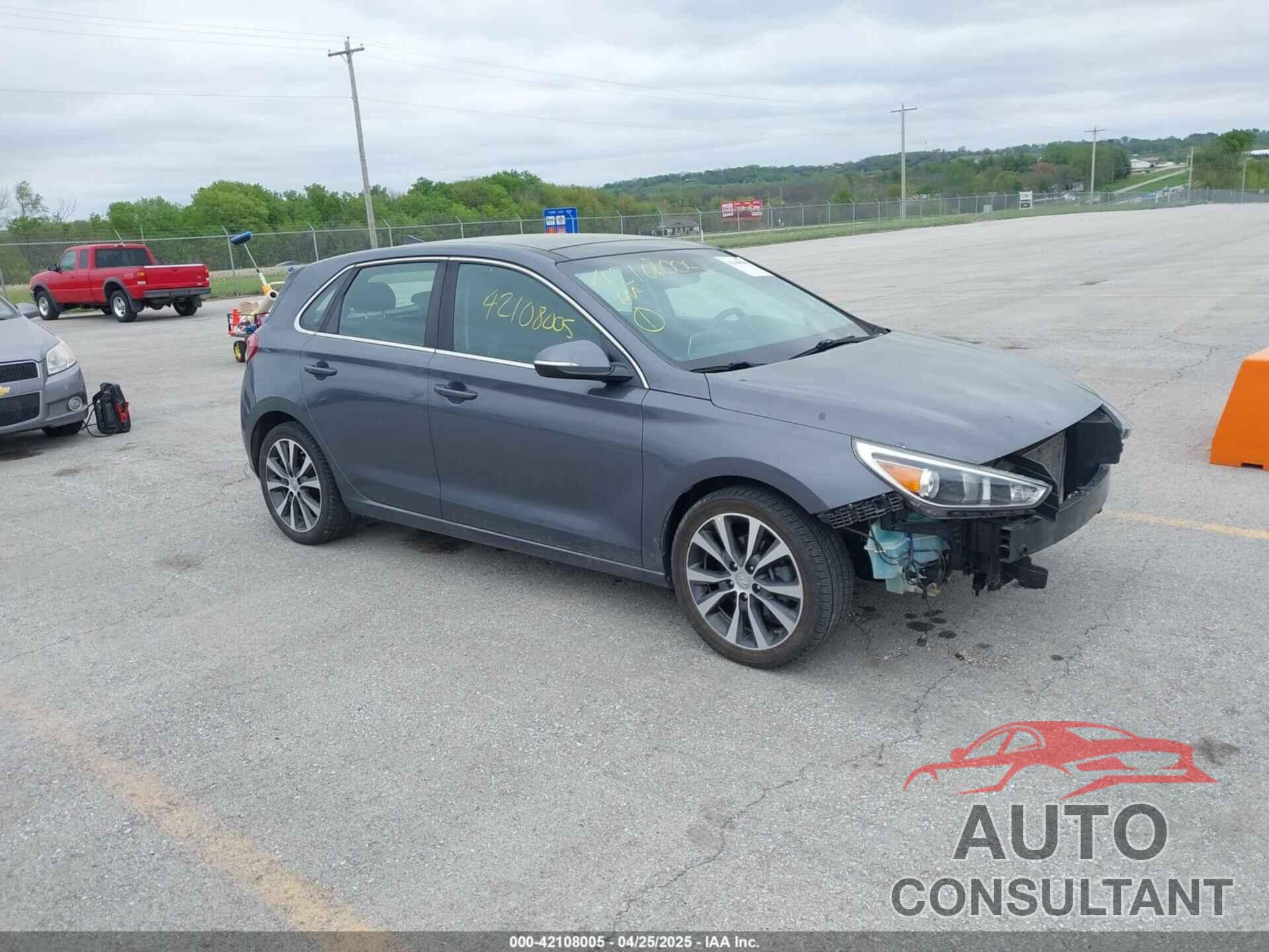 HYUNDAI ELANTRA GT 2019 - KMHH35LE3KU116654