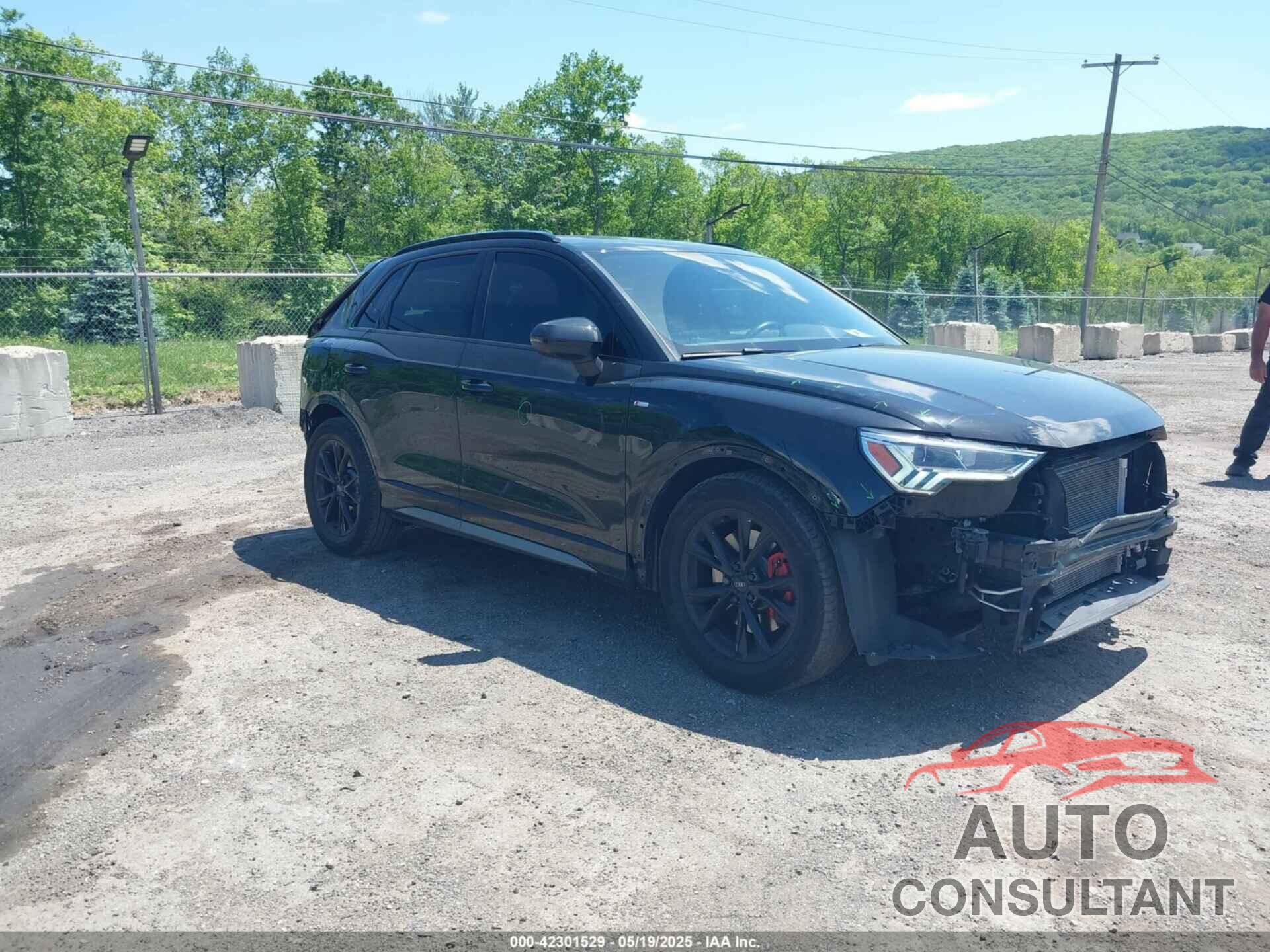 AUDI Q3 2023 - WA1EECF3XP1054494