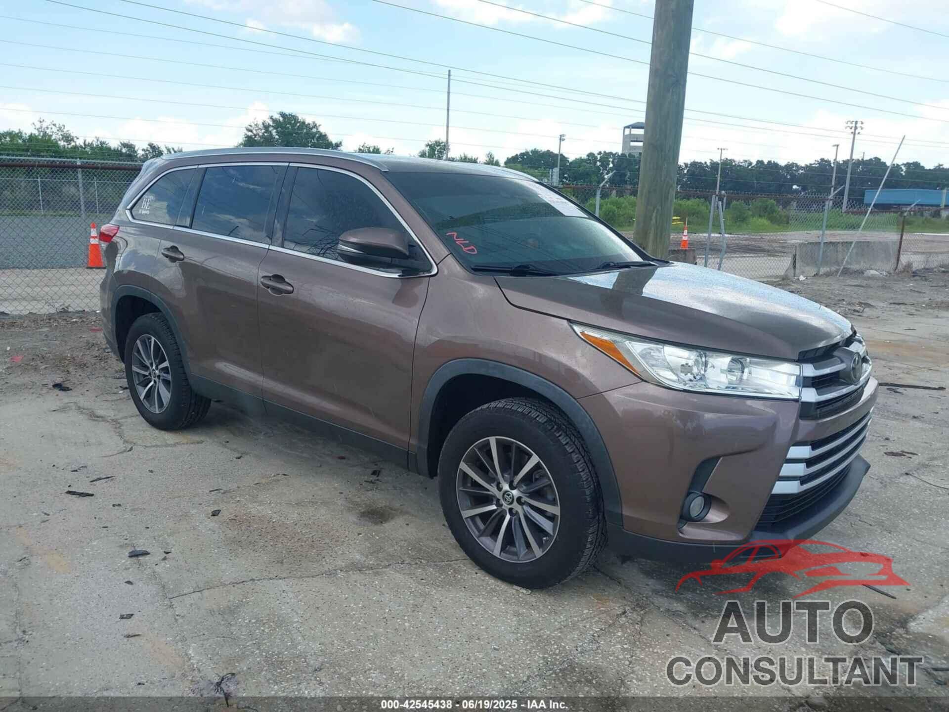 TOYOTA HIGHLANDER 2019 - 5TDKZRFH4KS336198