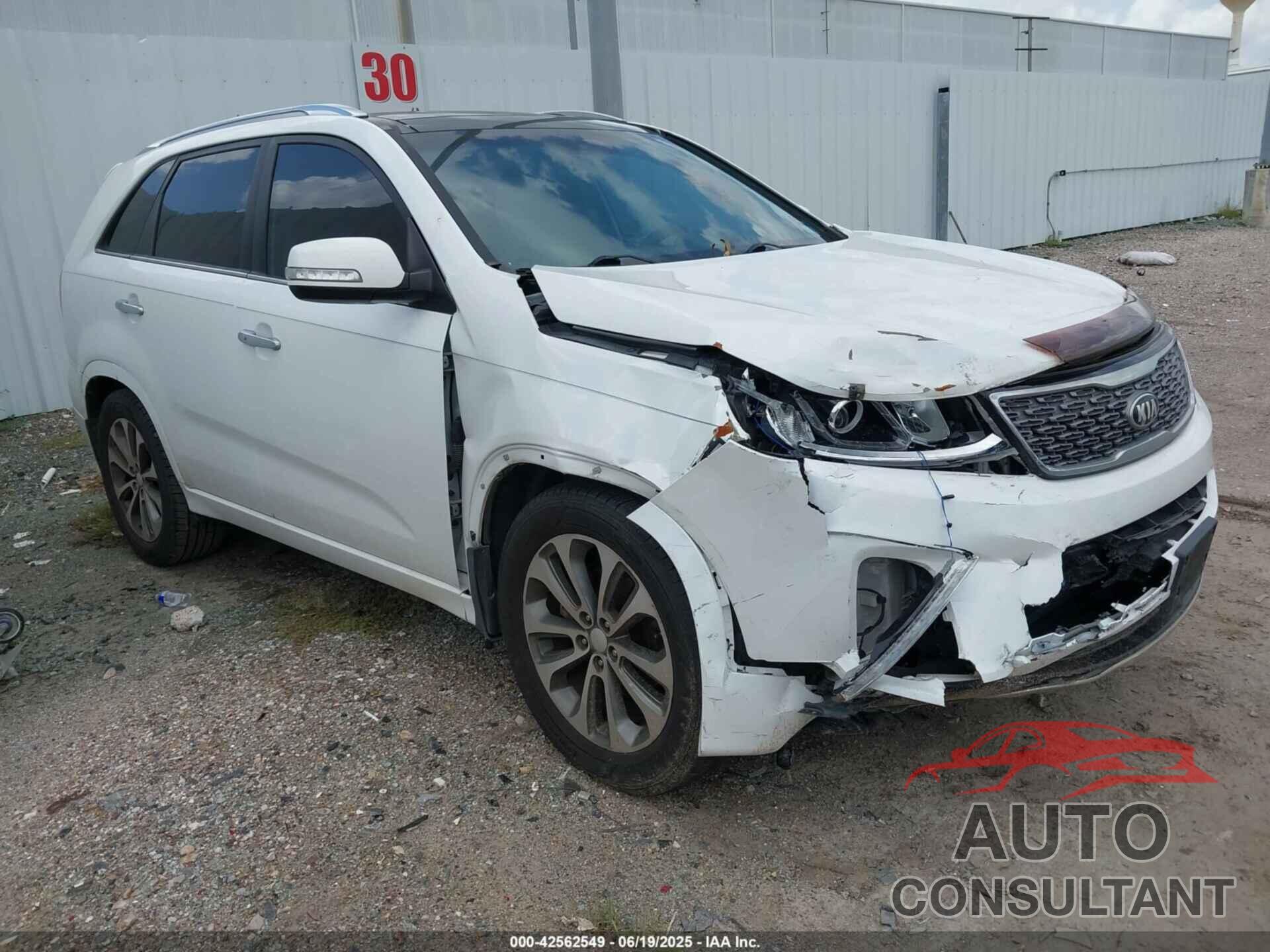 KIA SORENTO 2015 - 5XYKW4A74FG564974