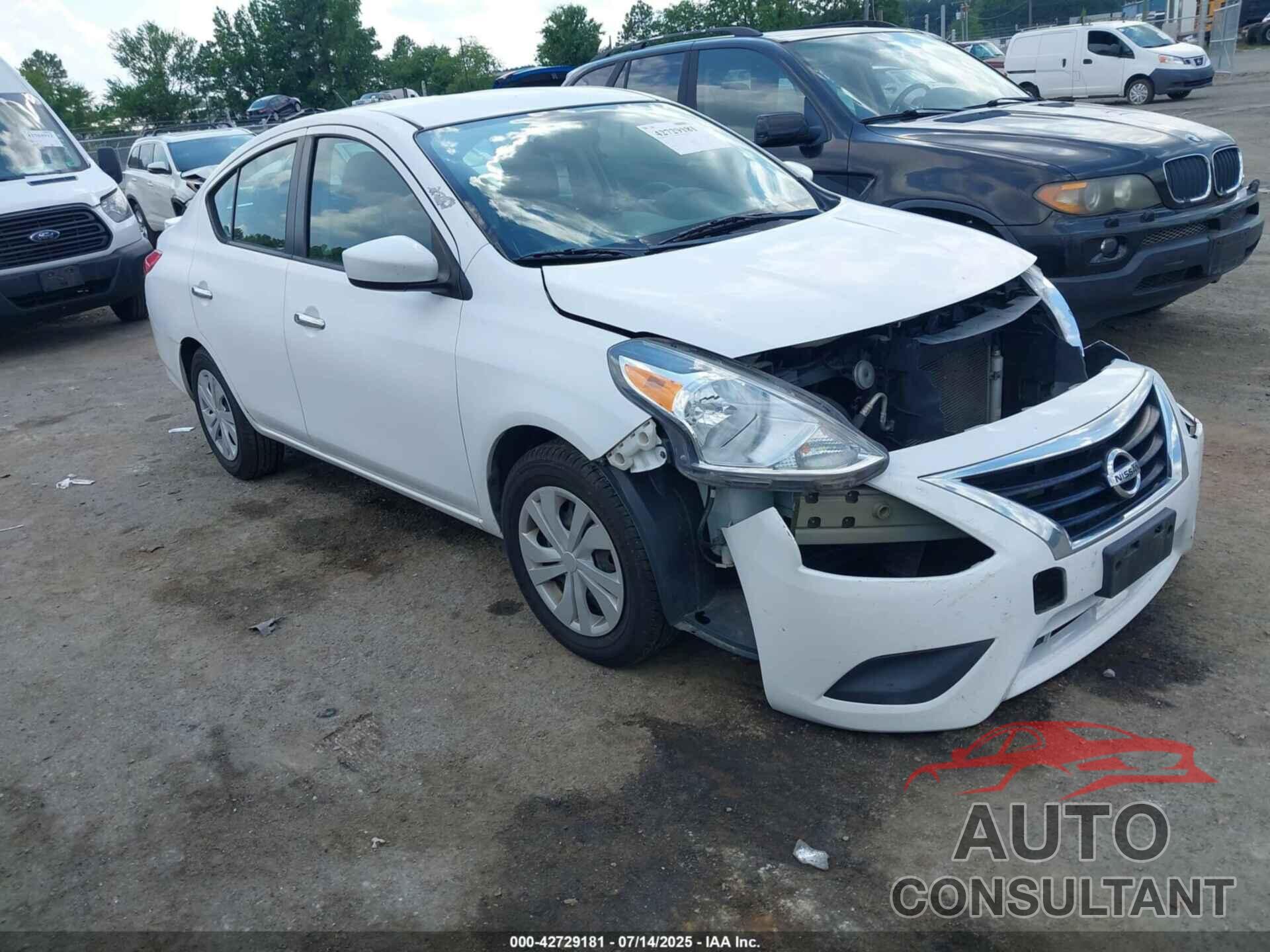 NISSAN VERSA 2017 - 3N1CN7AP6HL899645