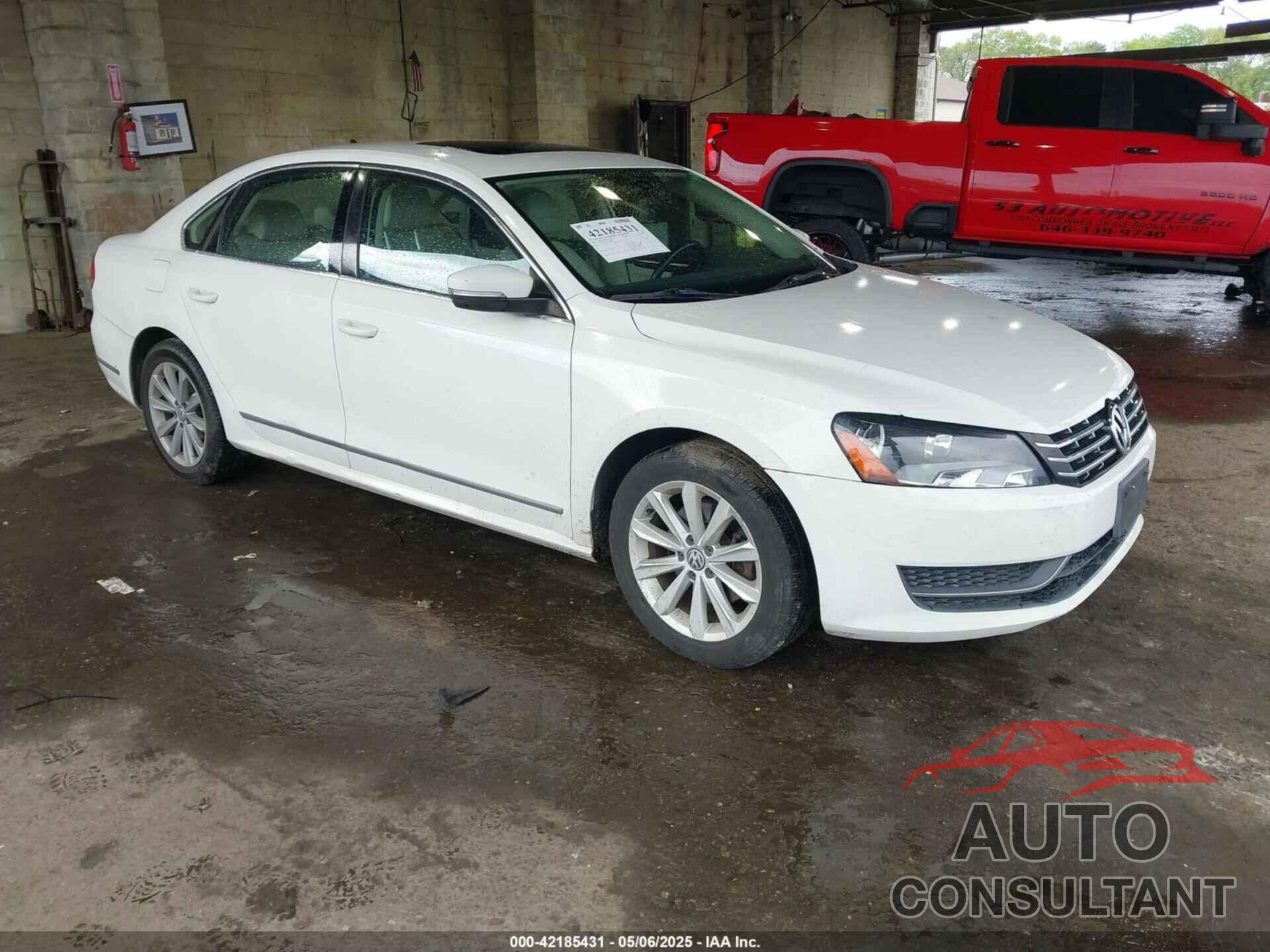 VOLKSWAGEN PASSAT 2013 - 1VWCP7A37DC100365