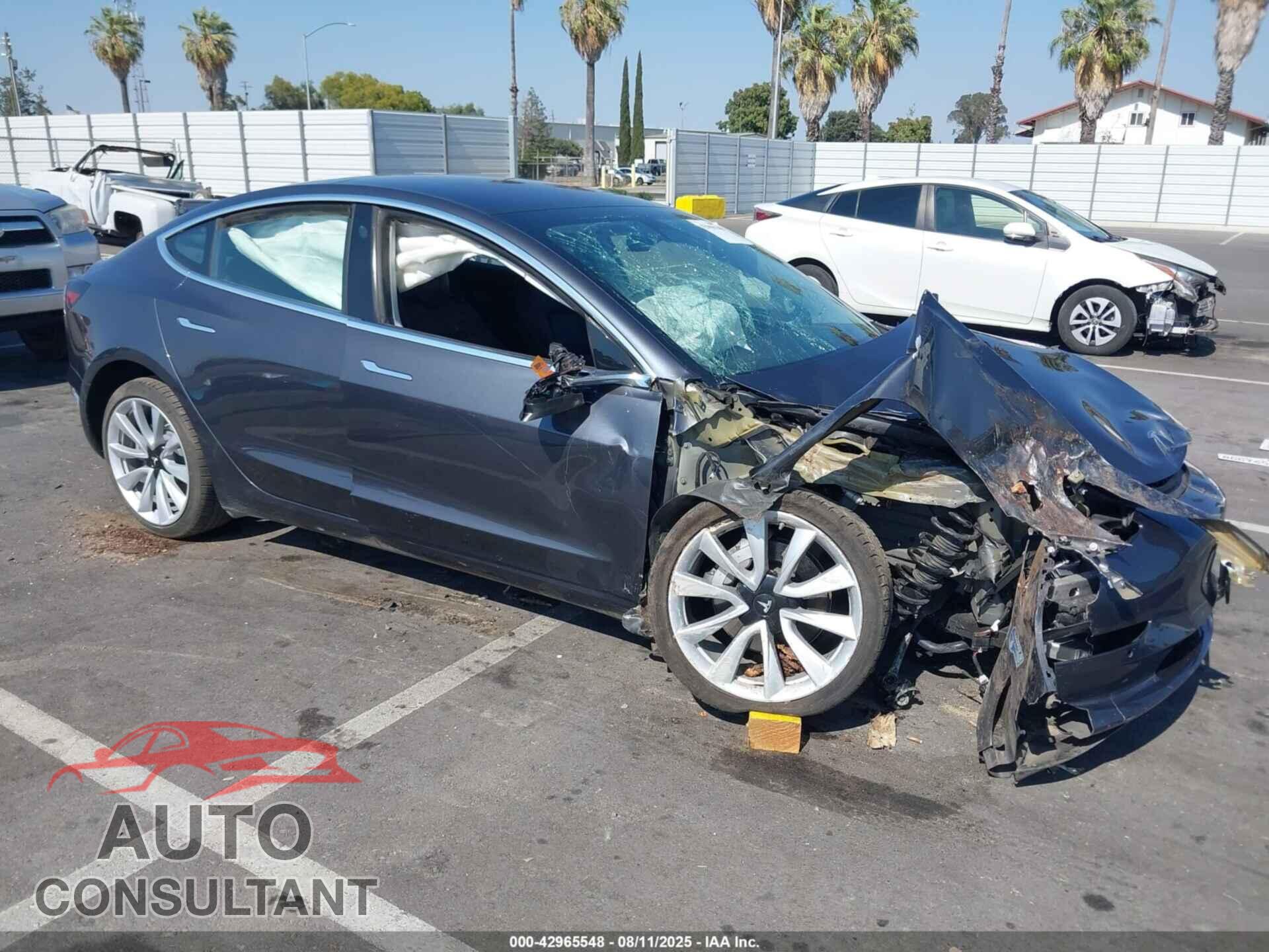 TESLA MODEL 3 2018 - 5YJ3E1EB7JF069060