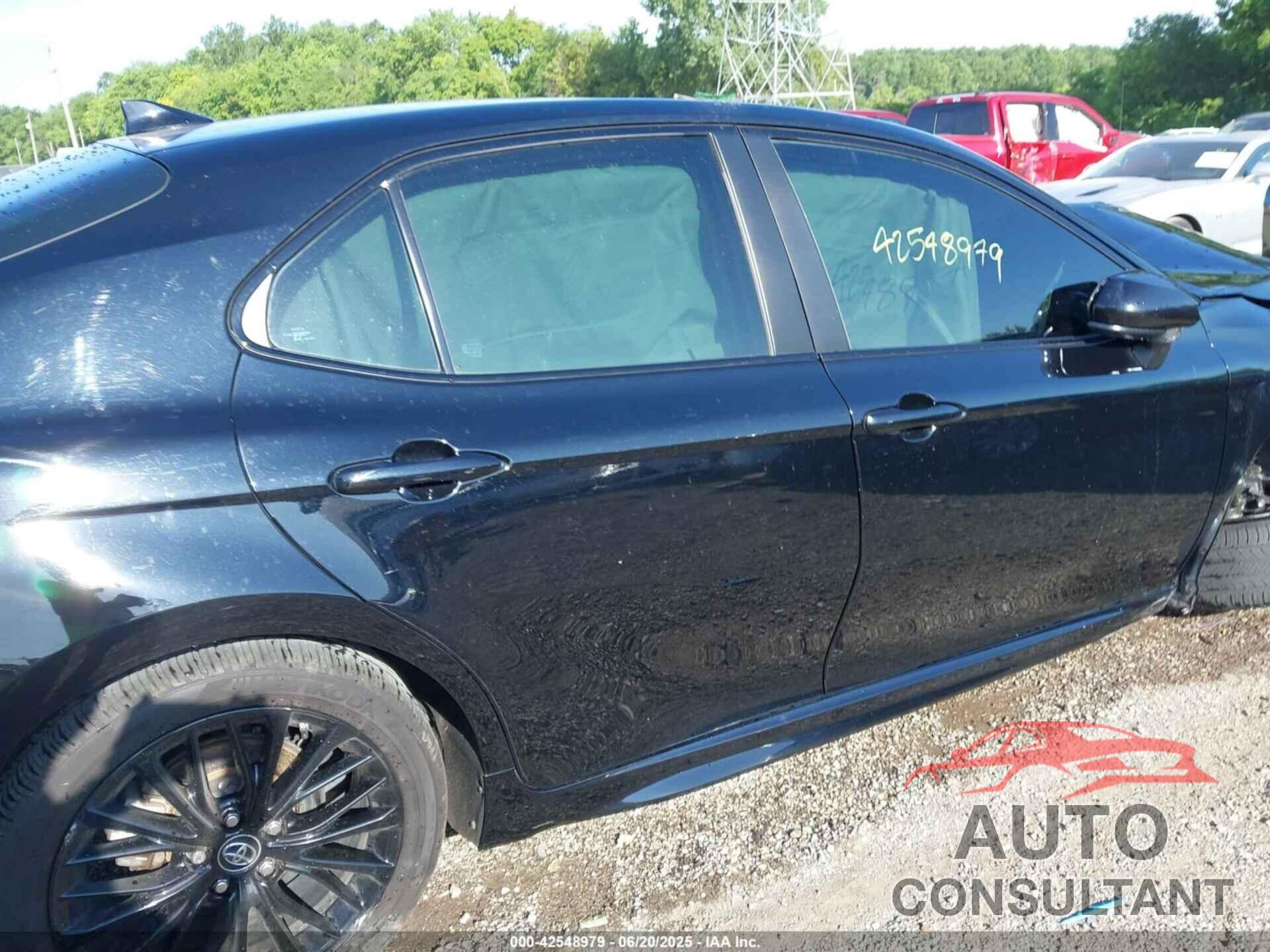TOYOTA CAMRY 2019 - 4T1B11HK3KU275516