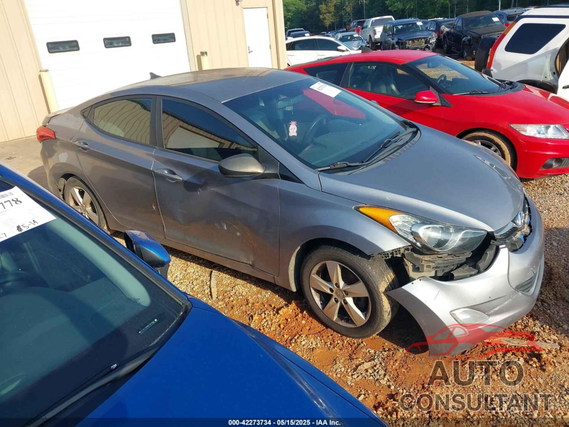 HYUNDAI ELANTRA 2013 - KMHDH4AE0DU683873