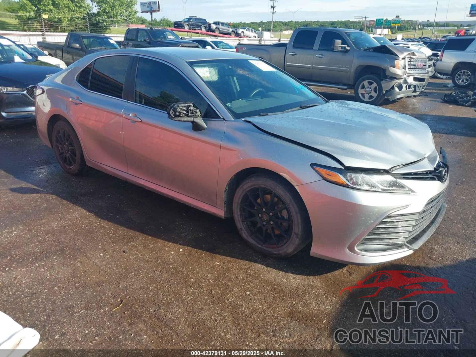 TOYOTA CAMRY 2022 - 4T1C11AKXNU055437