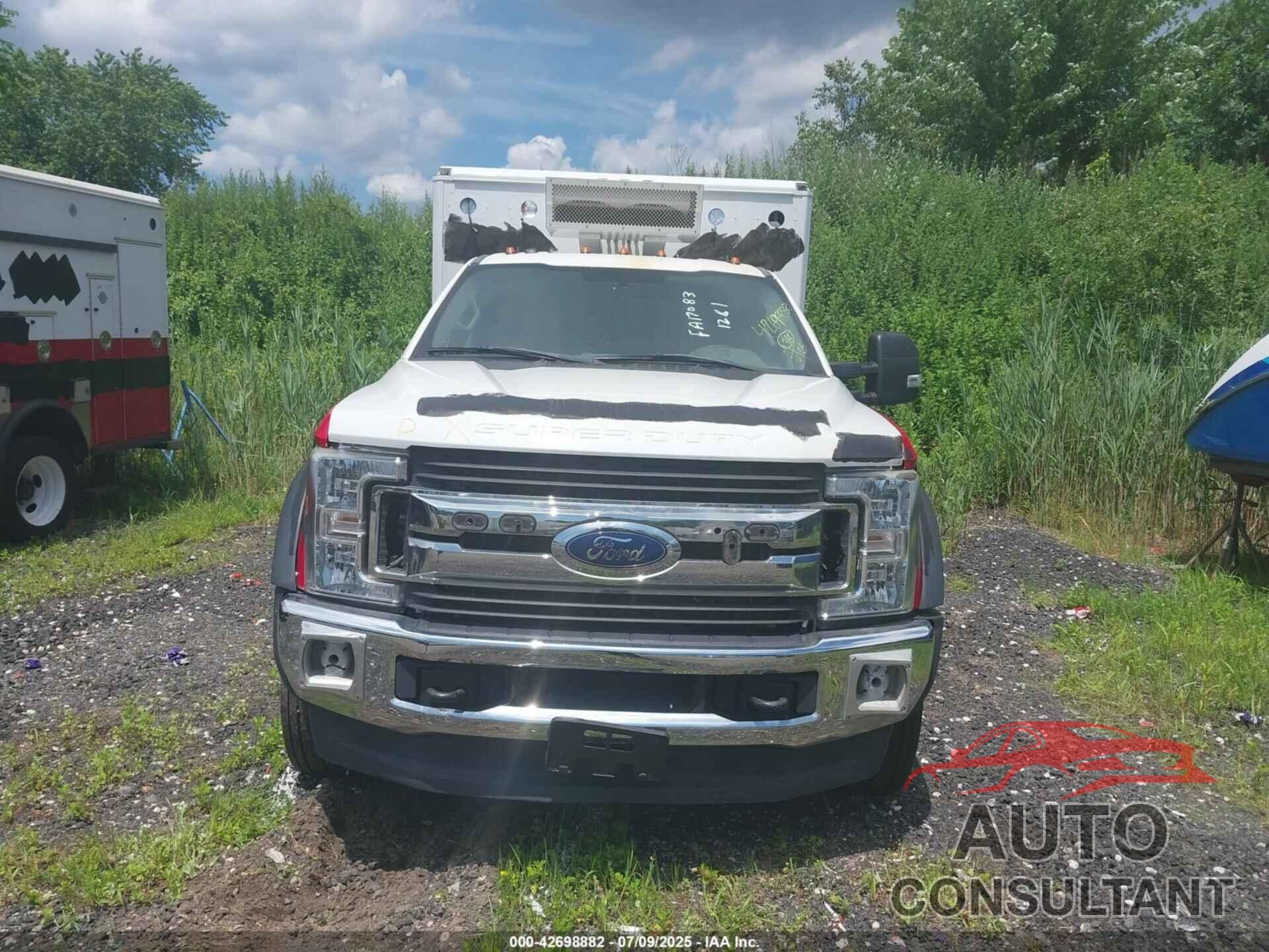 FORD F-550 CHASSIS 2017 - 1FD0X5HT3HEC91224