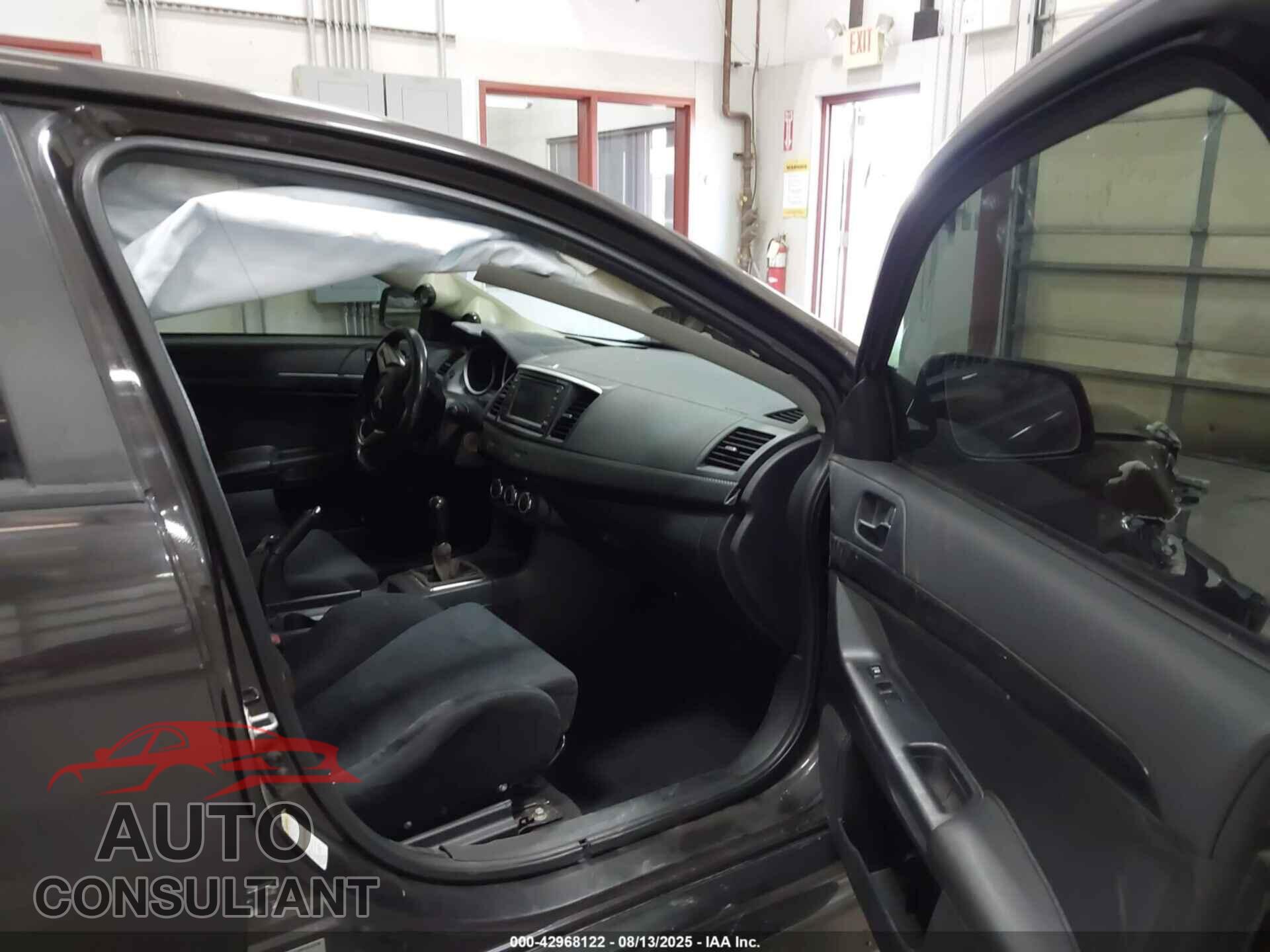 MITSUBISHI LANCER EVOLUTION 2013 - JA32W8FV8DU009230