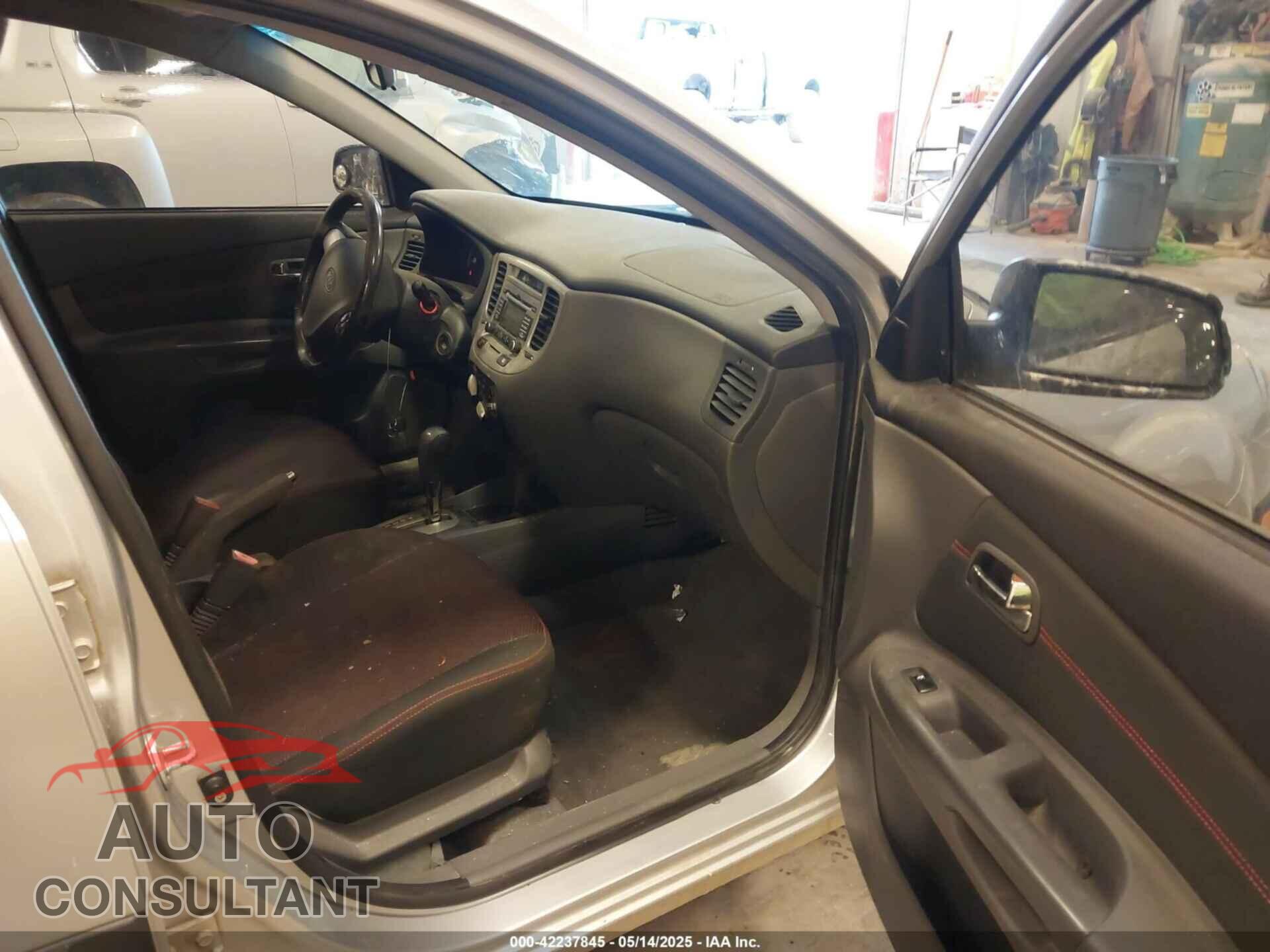 KIA RIO5 2009 - KNADE243096570901