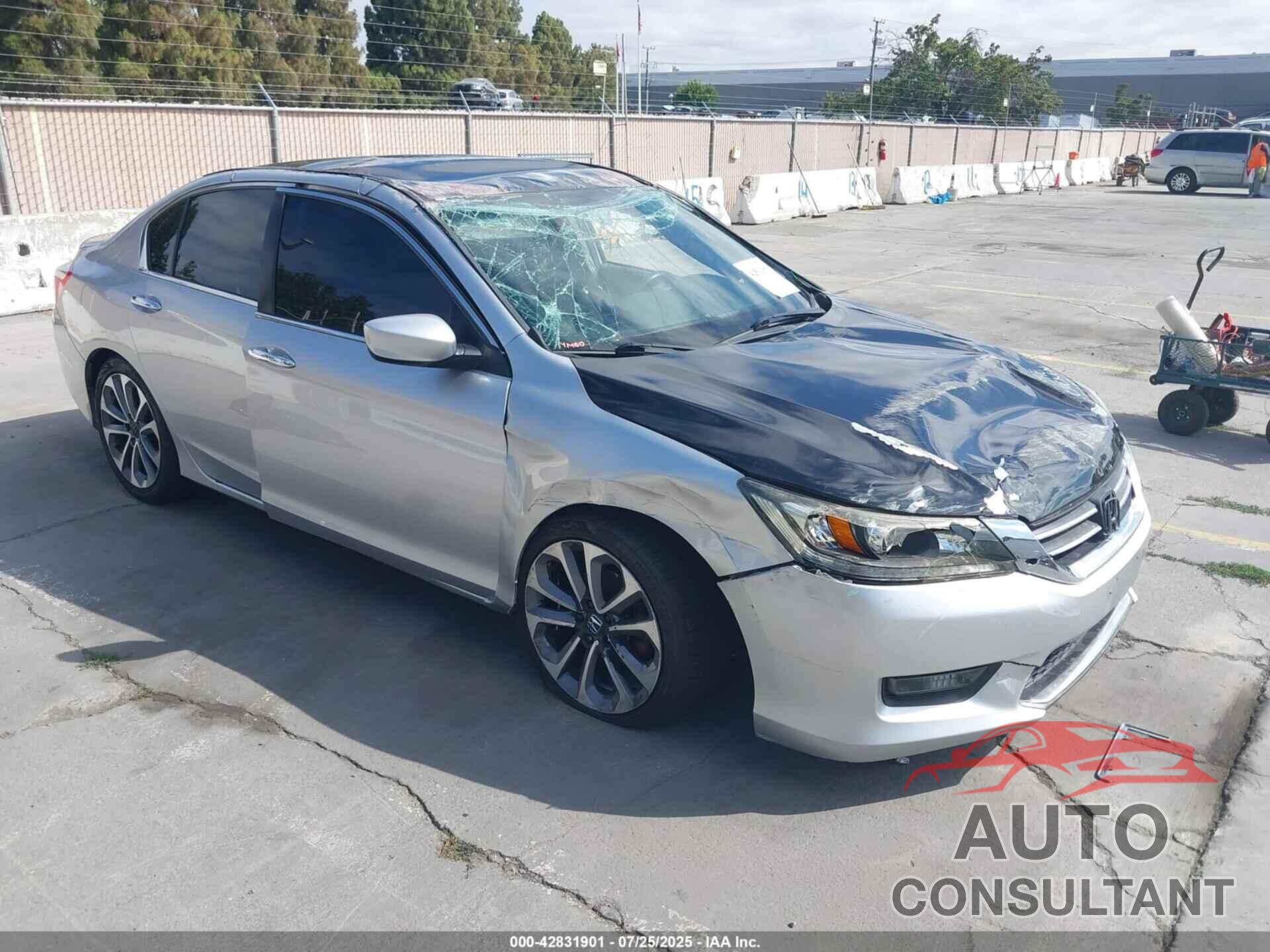 HONDA ACCORD 2015 - 1HGCR2F58FA028733
