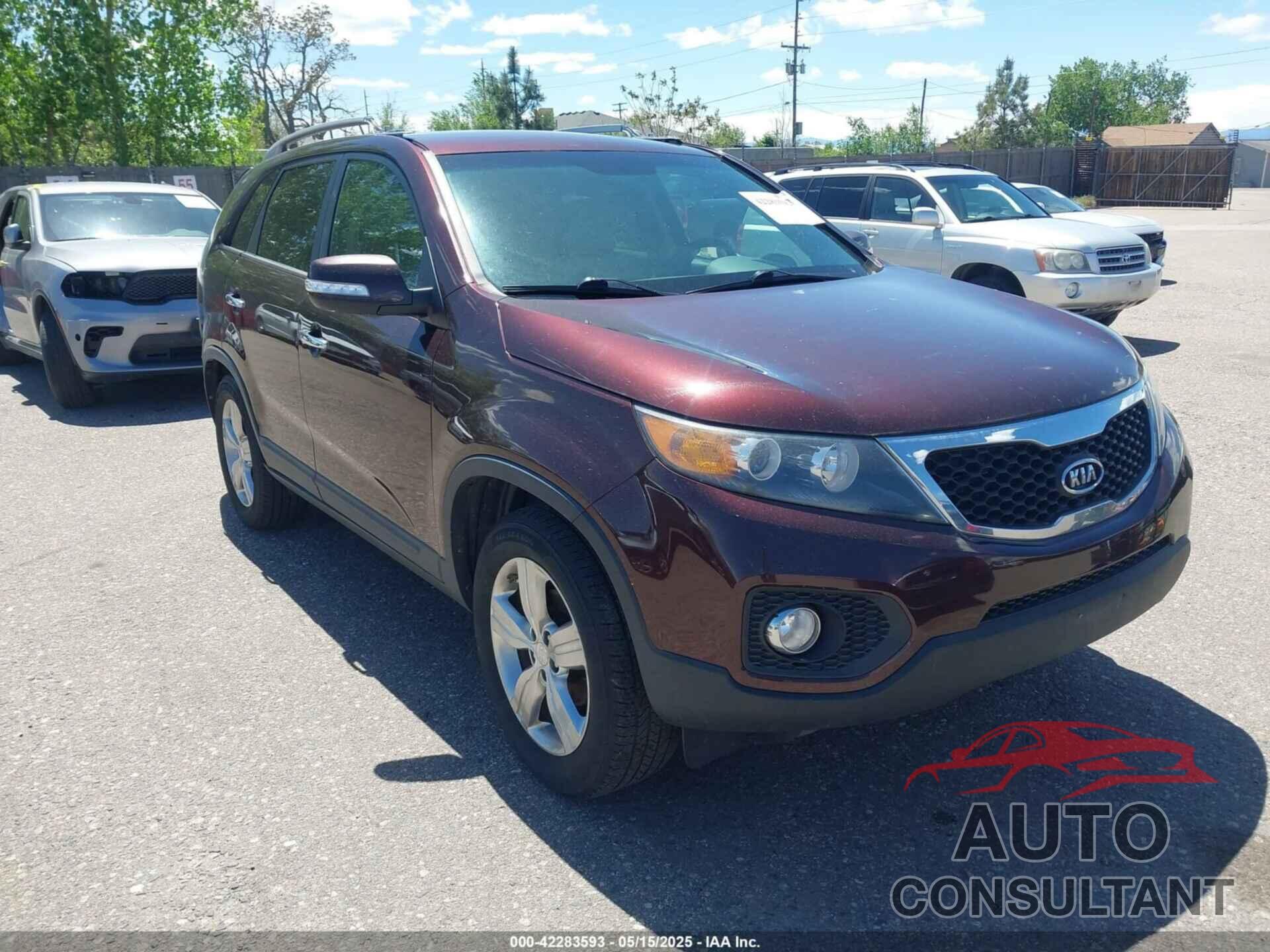 KIA SORENTO 2013 - 5XYKU4A65DG367757