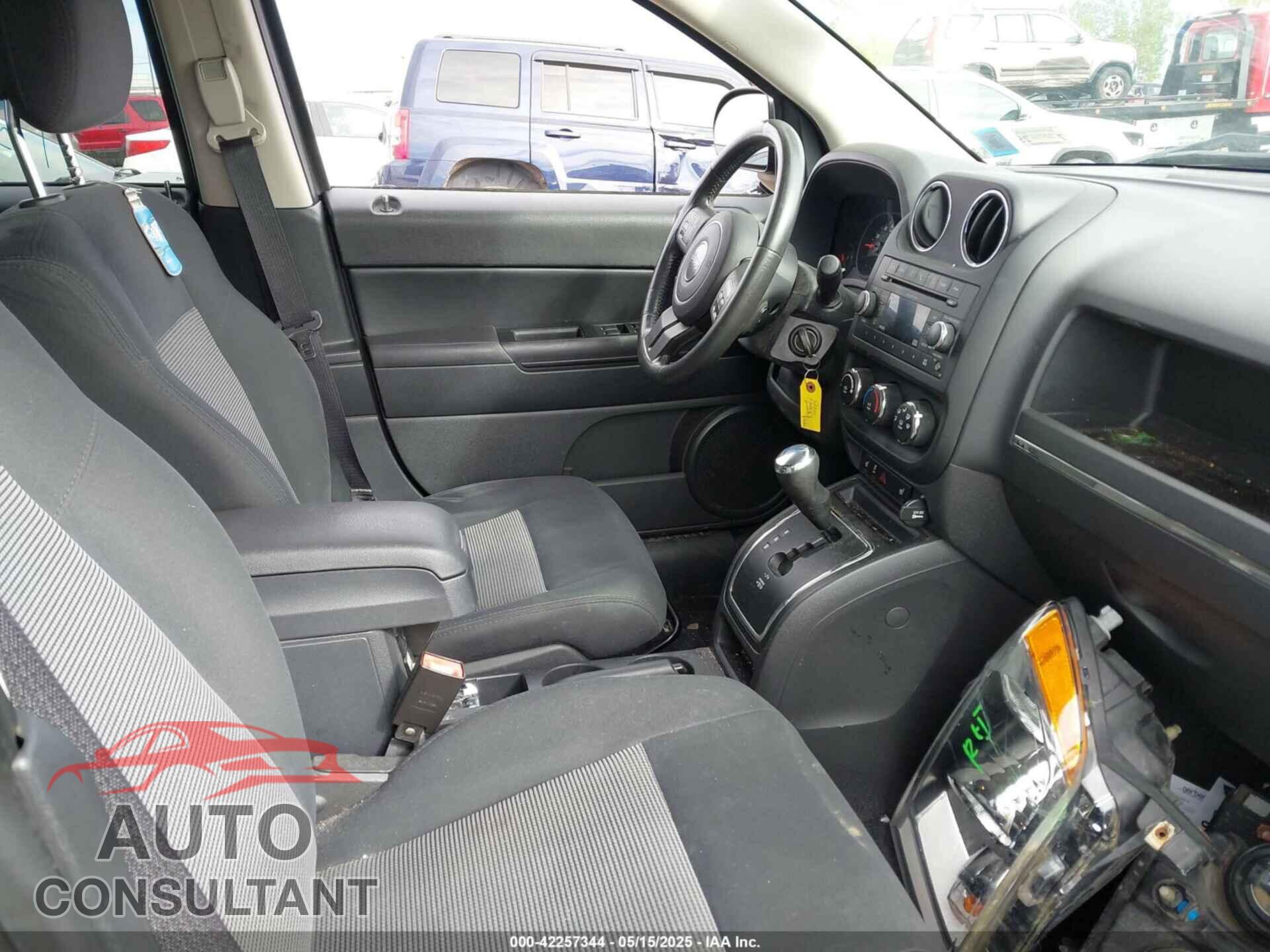 JEEP COMPASS 2011 - 1J4NF1FB7BD193854