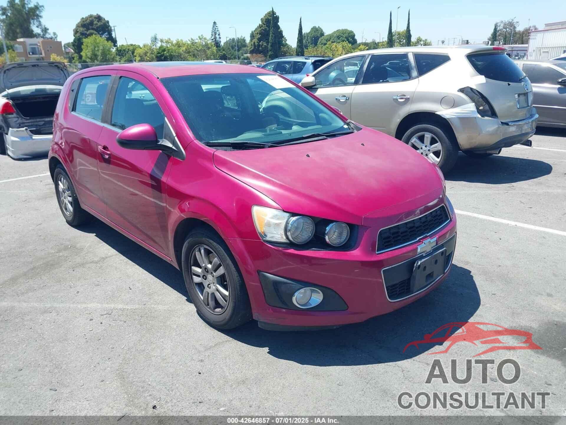 CHEVROLET SONIC 2014 - 1G1JC6SG8E4120744